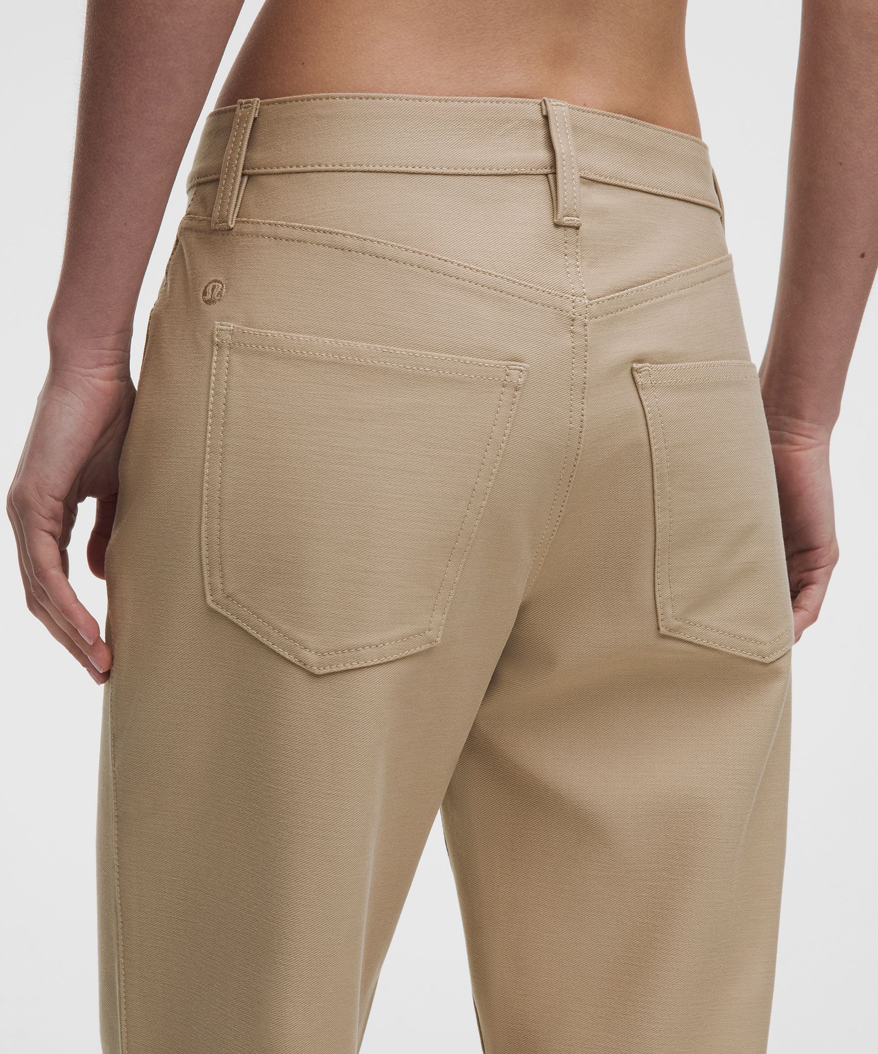 EasyFive Mid-Rise Relaxed-Straight Pant *Regular
