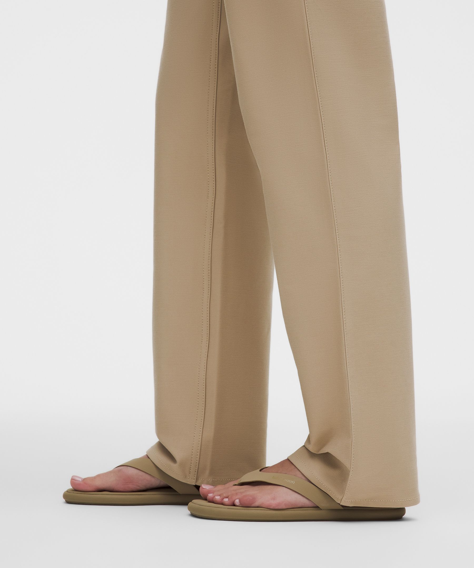 EasyFive Mid-Rise Relaxed-Straight Pant *Regular