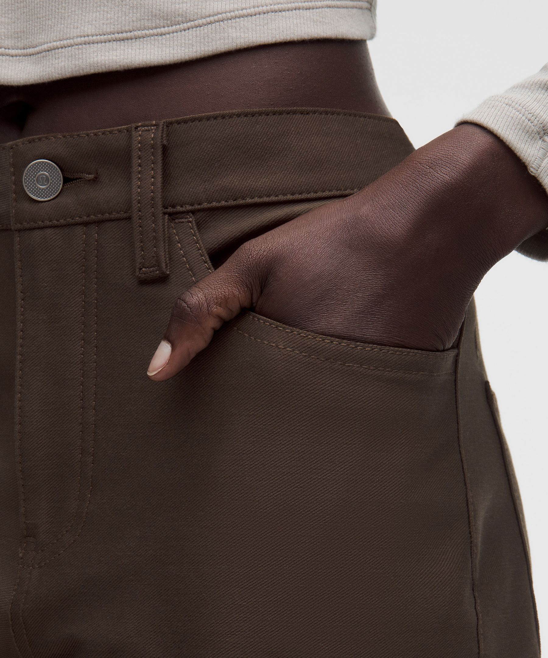 Pantalon EasyFive taille mi-haute &agrave; coupe droite d&eacute;contract&eacute;e *Standard