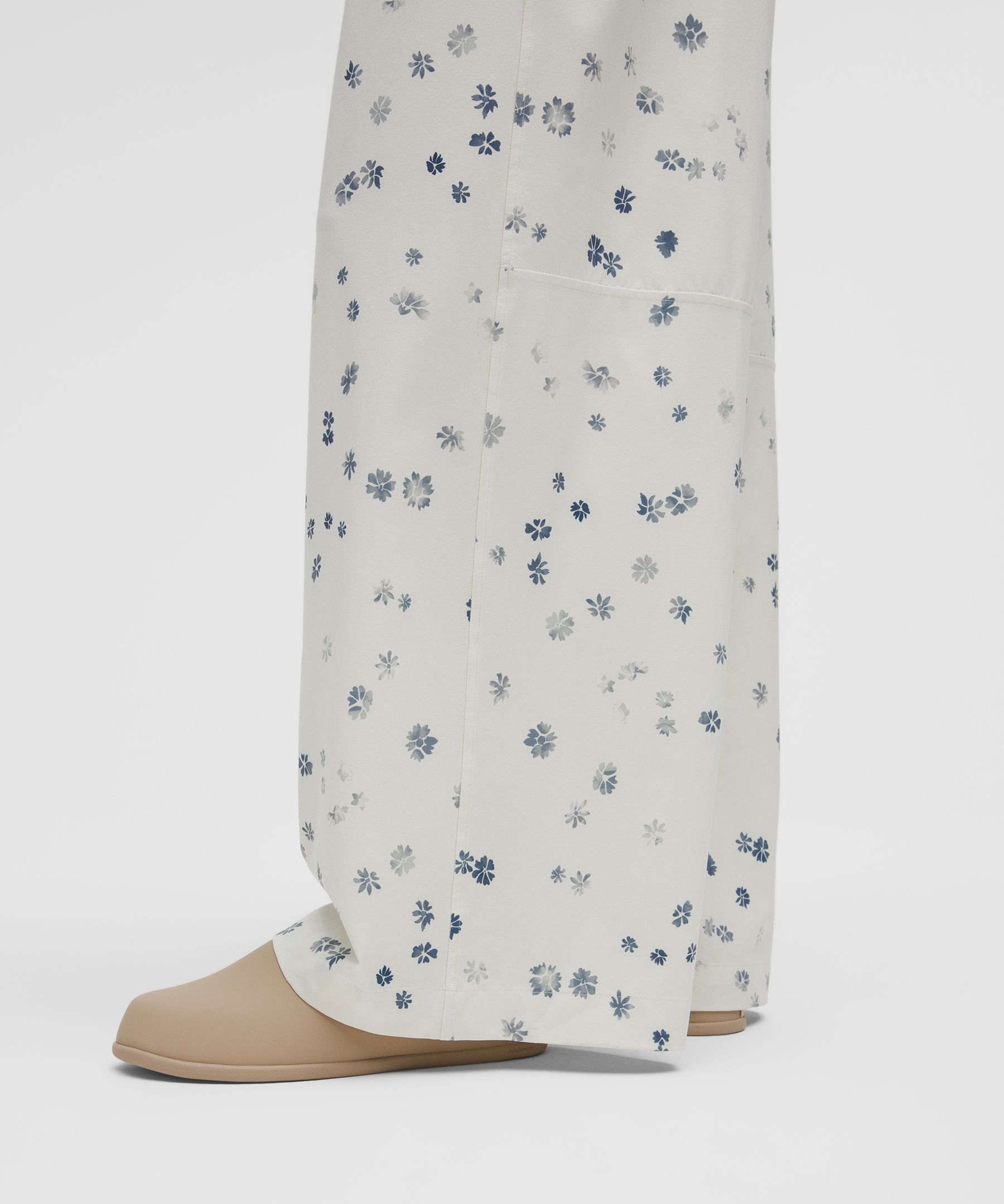 Lululemon Swift Mid-rise Wide-leg Pant