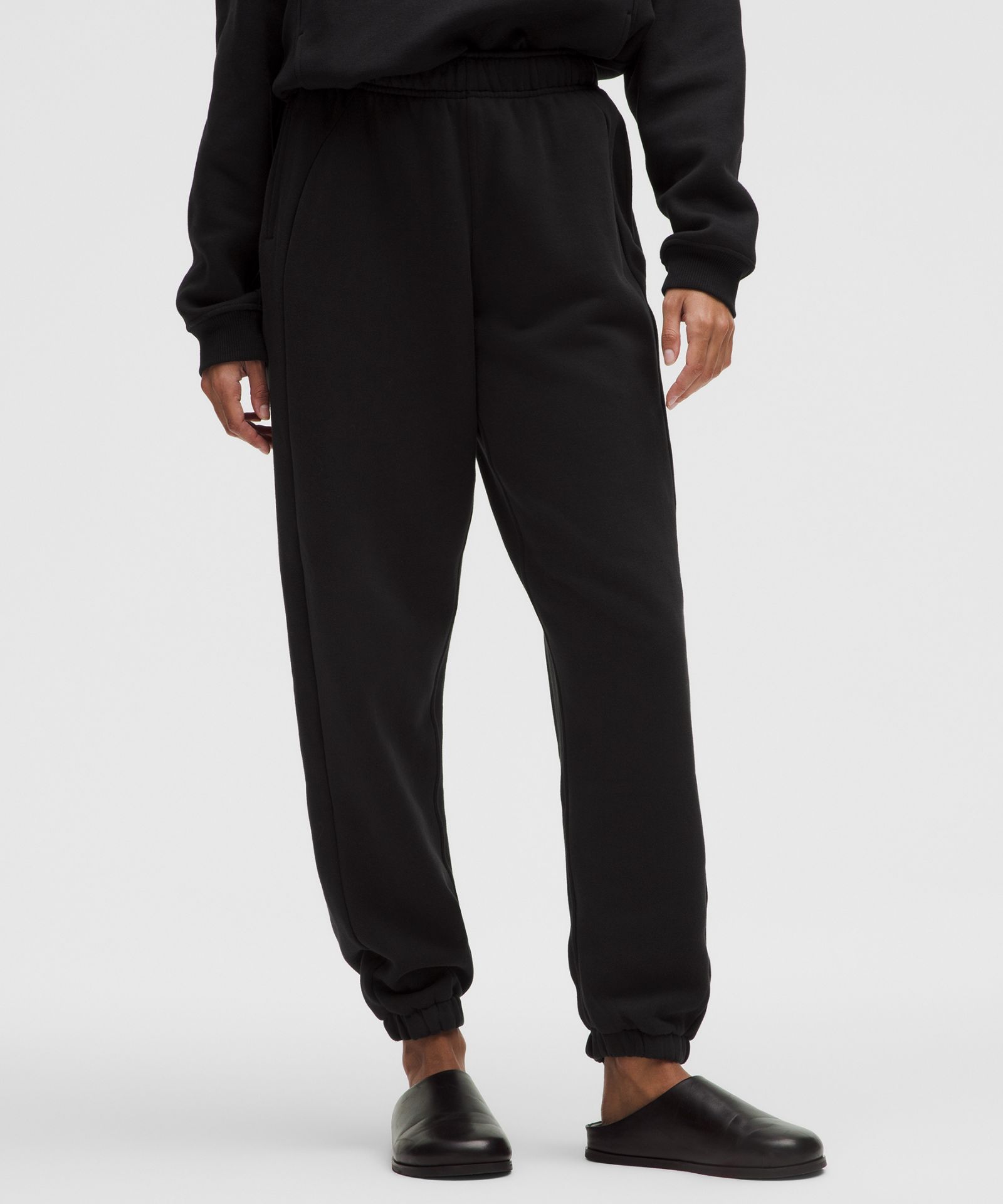 Женские джоггеры Lululemon Scuba Mid-Rise Oversized — фото 2