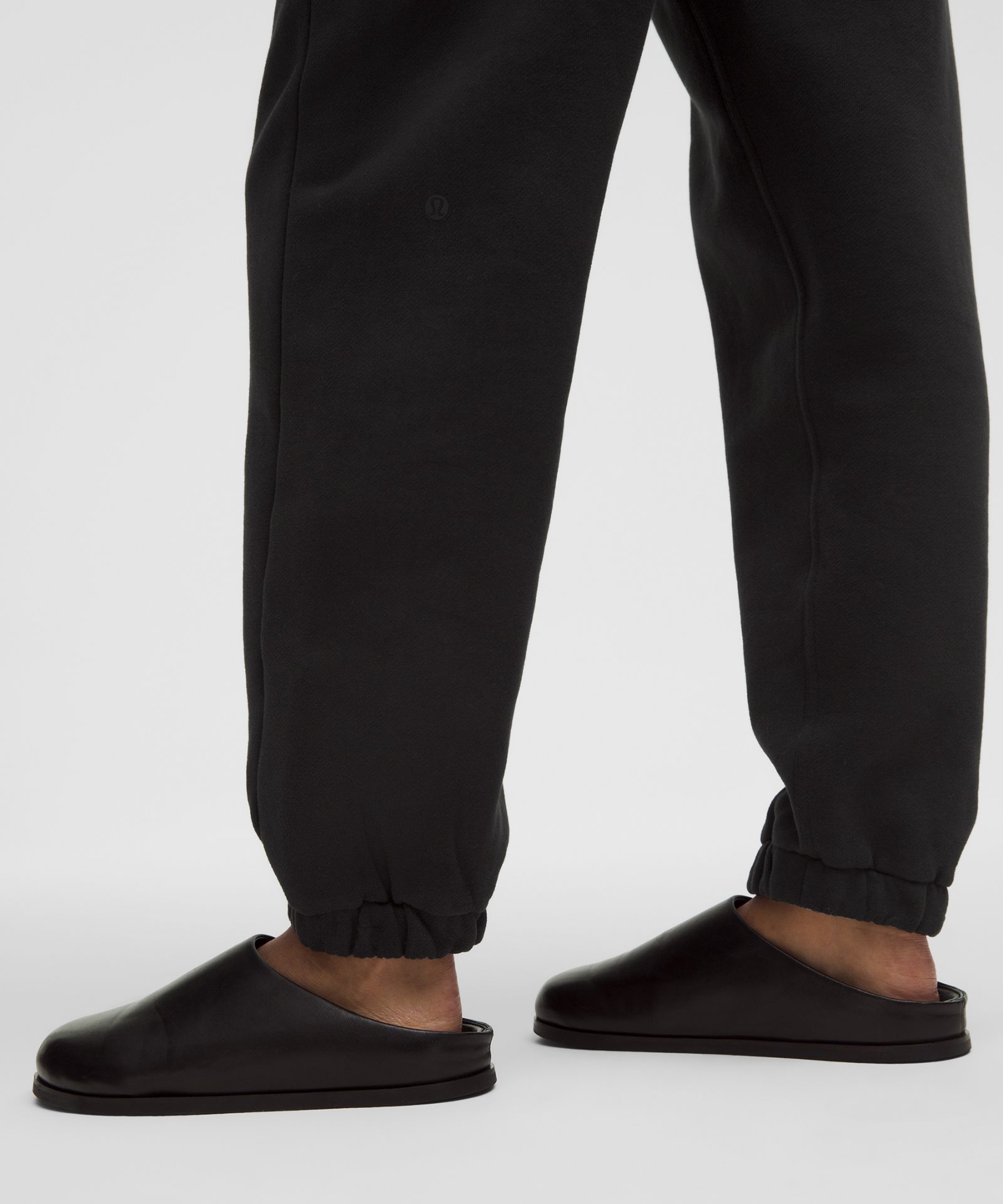 Женские джоггеры Lululemon Scuba Mid-Rise Oversized — фото 5