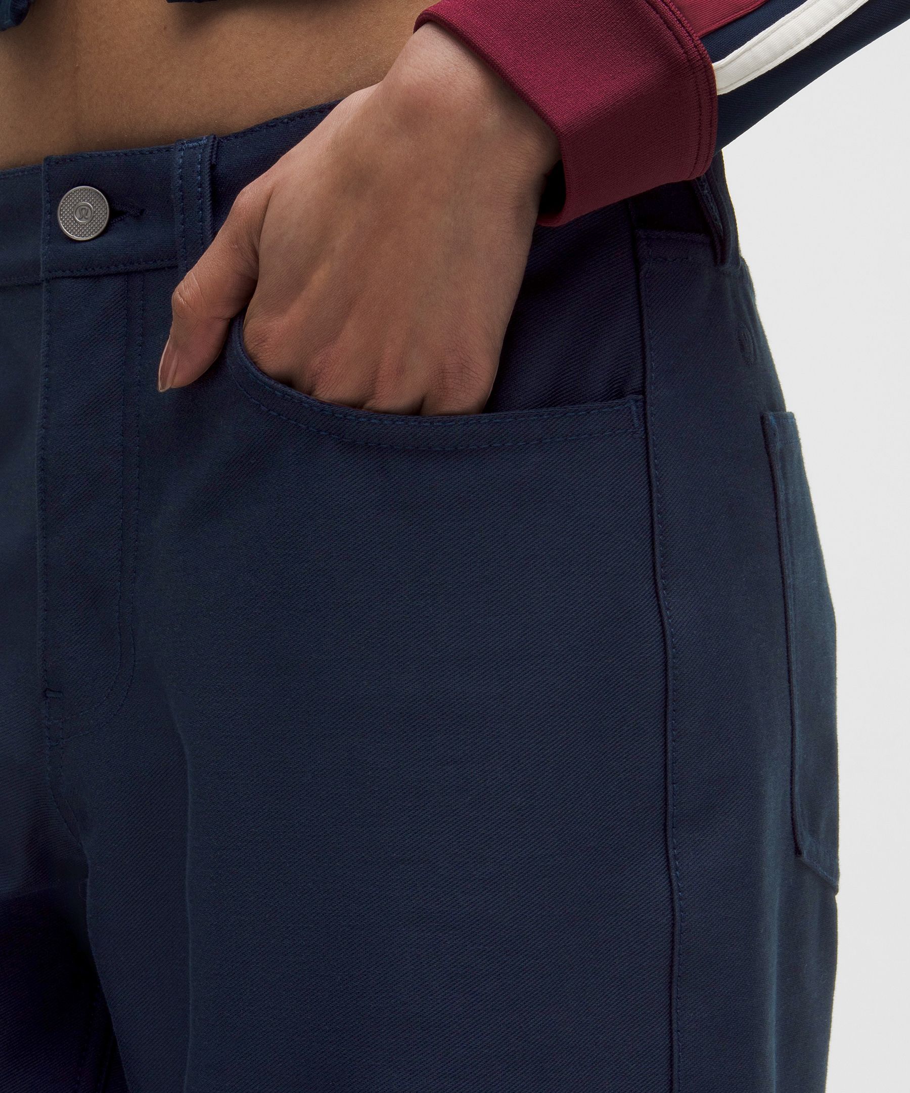 EasyFive Low-Rise Classic Wide-Leg Pant *Regular