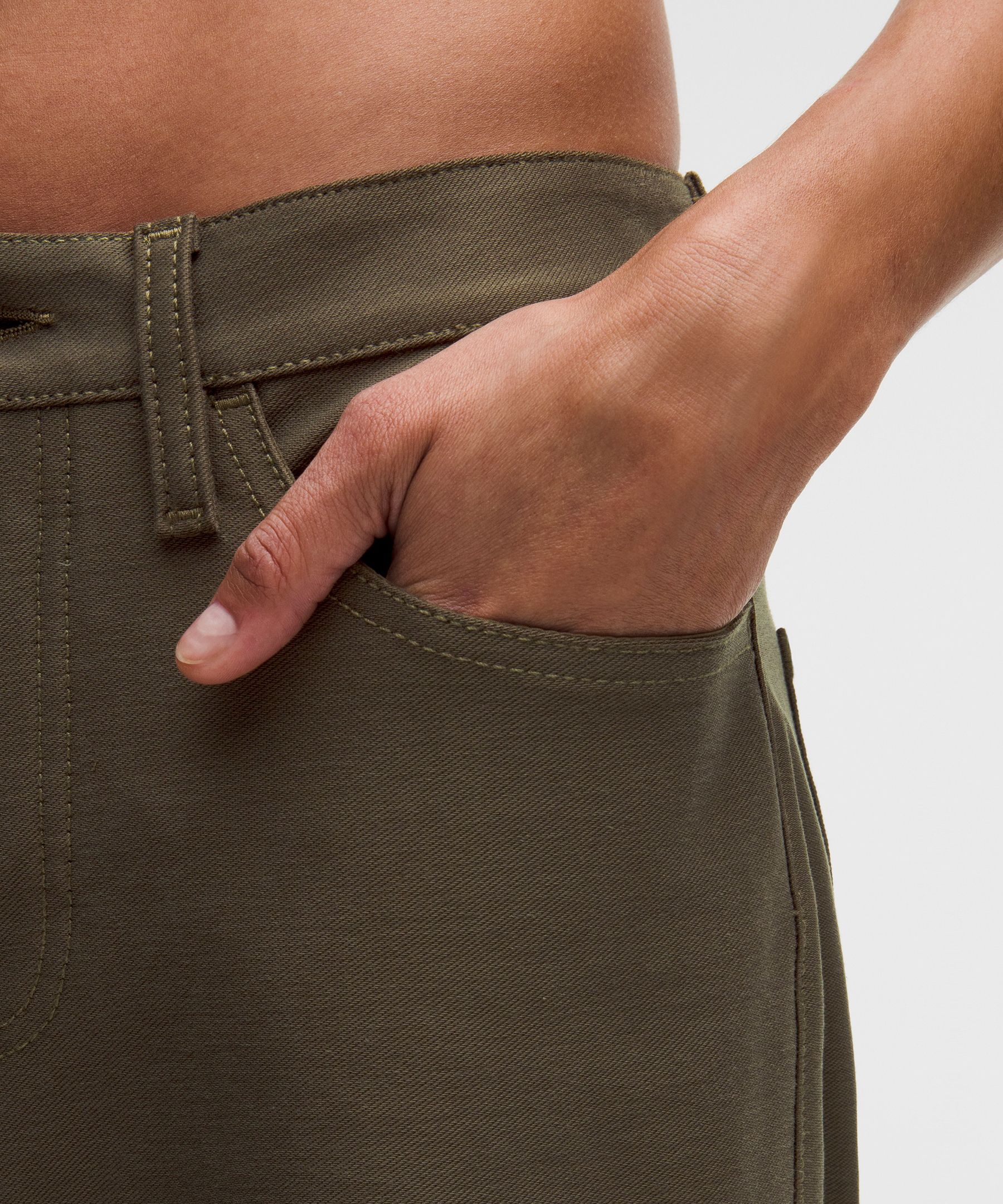 EasyFive Low-Rise Classic Wide-Leg Pant *Regular