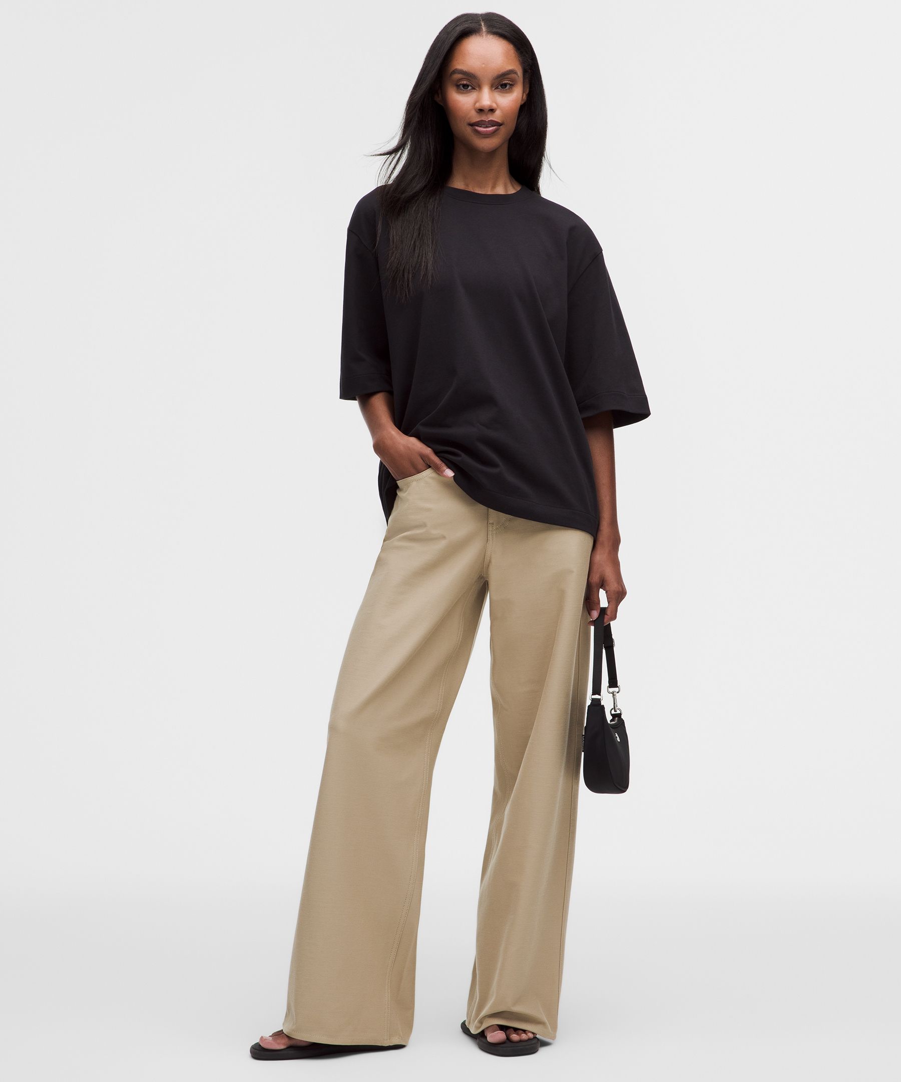 EasyFive Low-Rise Classic Wide-Leg Pant *Regular