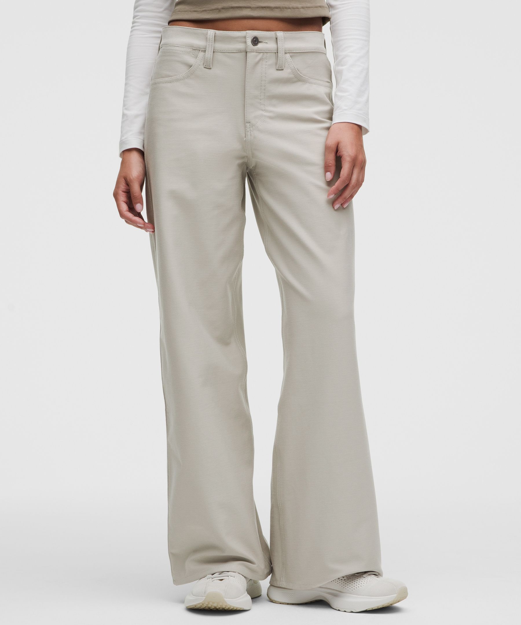 EasyFive Low-Rise Classic Wide-Leg Pant *Regular