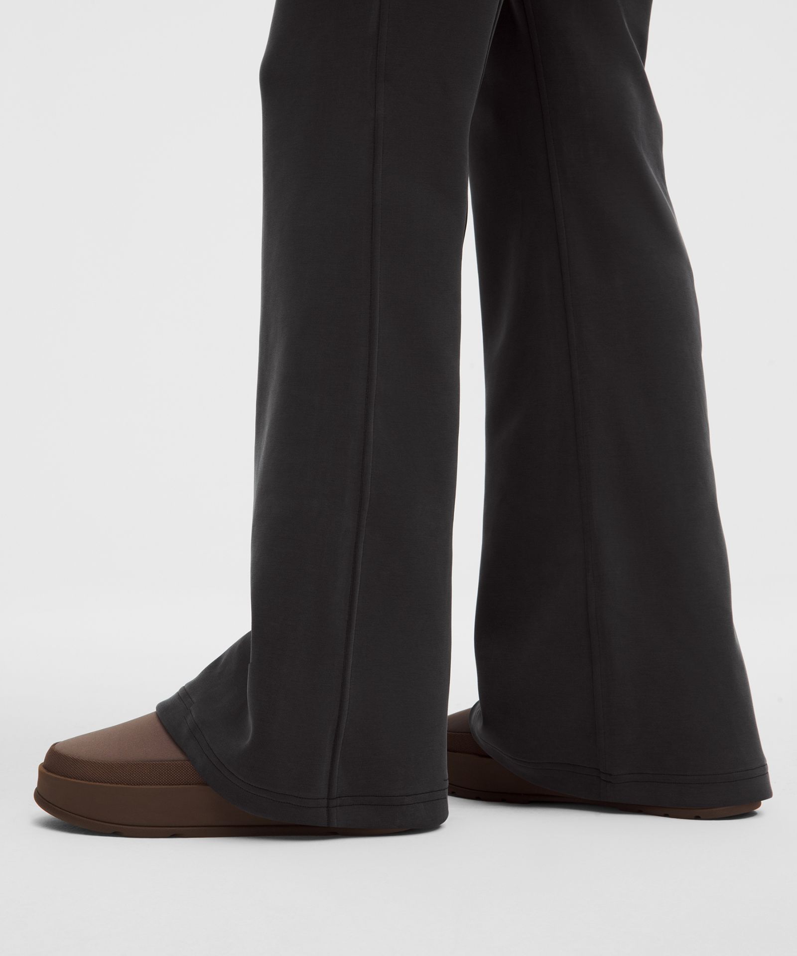 Lululemon Brushed Softstreme Mid-Rise Flared Pant *Regular — фото 7