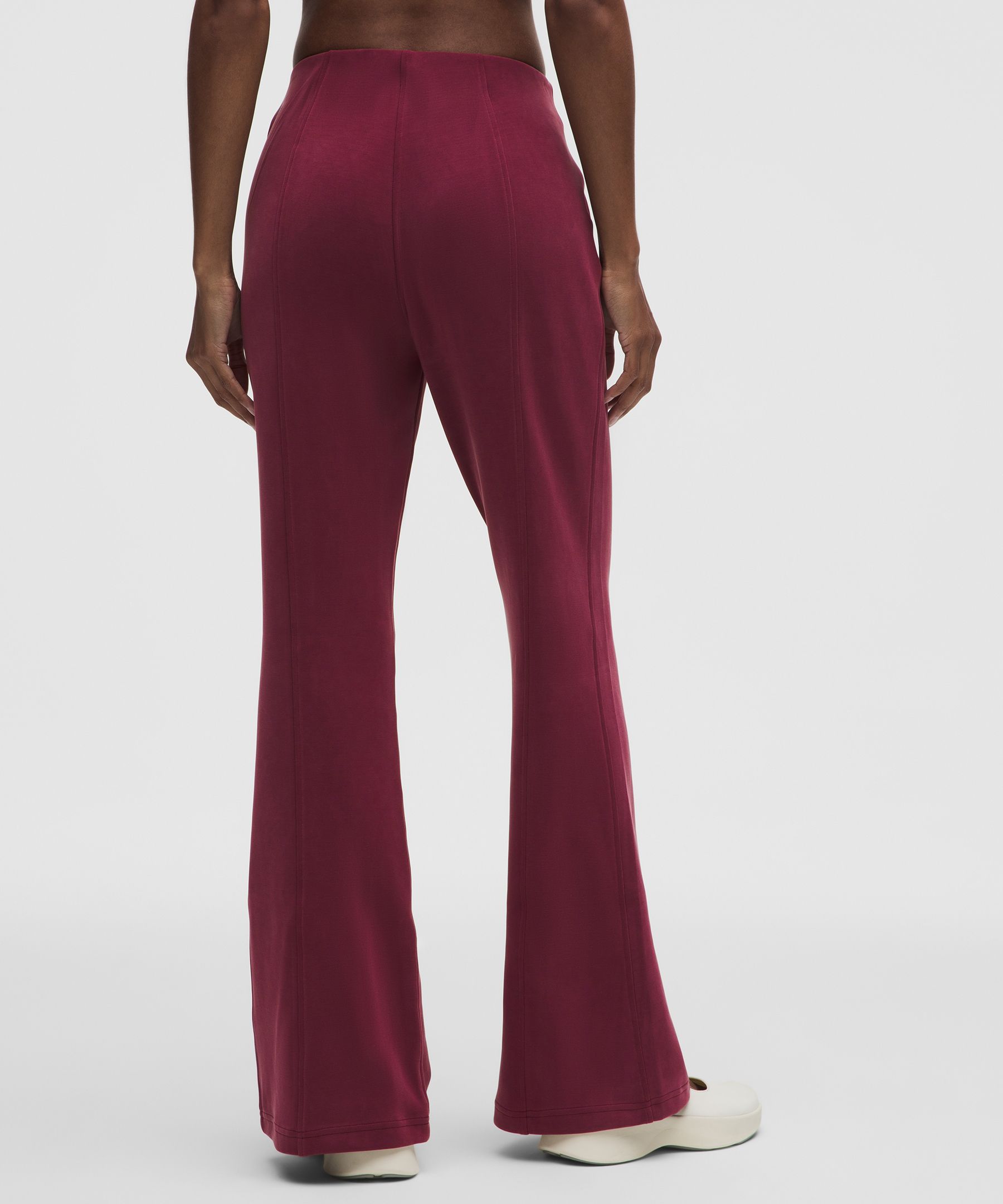 Brushed Softstreme Mid-Rise Flared Pant *Regular