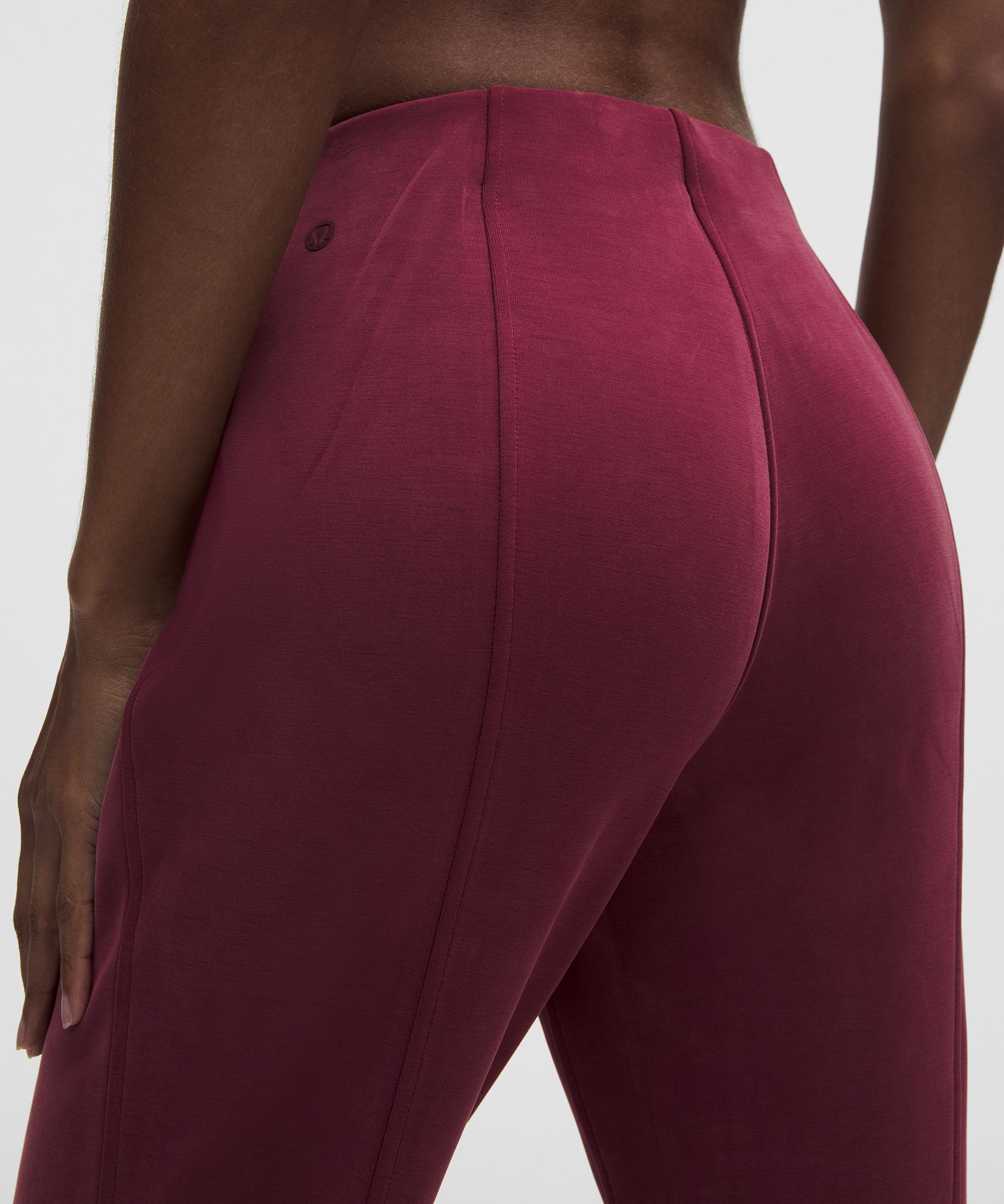 Brushed Softstreme Mid-Rise Flared Pant *Regular