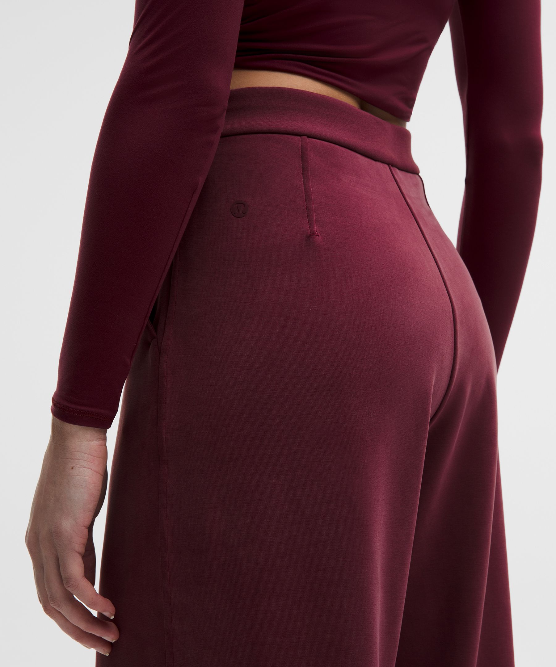 Brushed Softstreme Pintuck High-Rise Wide-Leg Pant *Regular