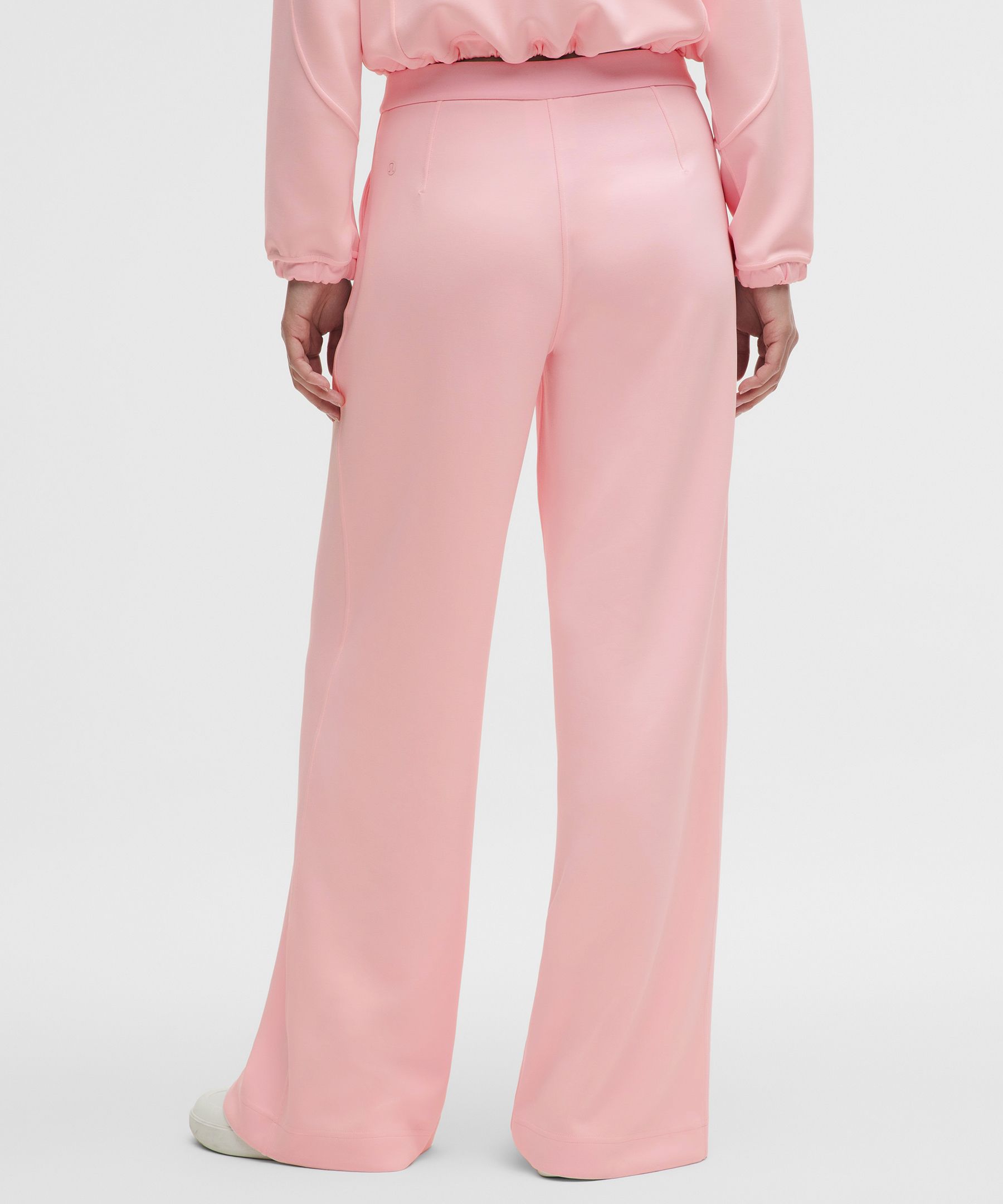 Brushed Softstreme Pintuck High-Rise Wide-Leg Pant *Regular