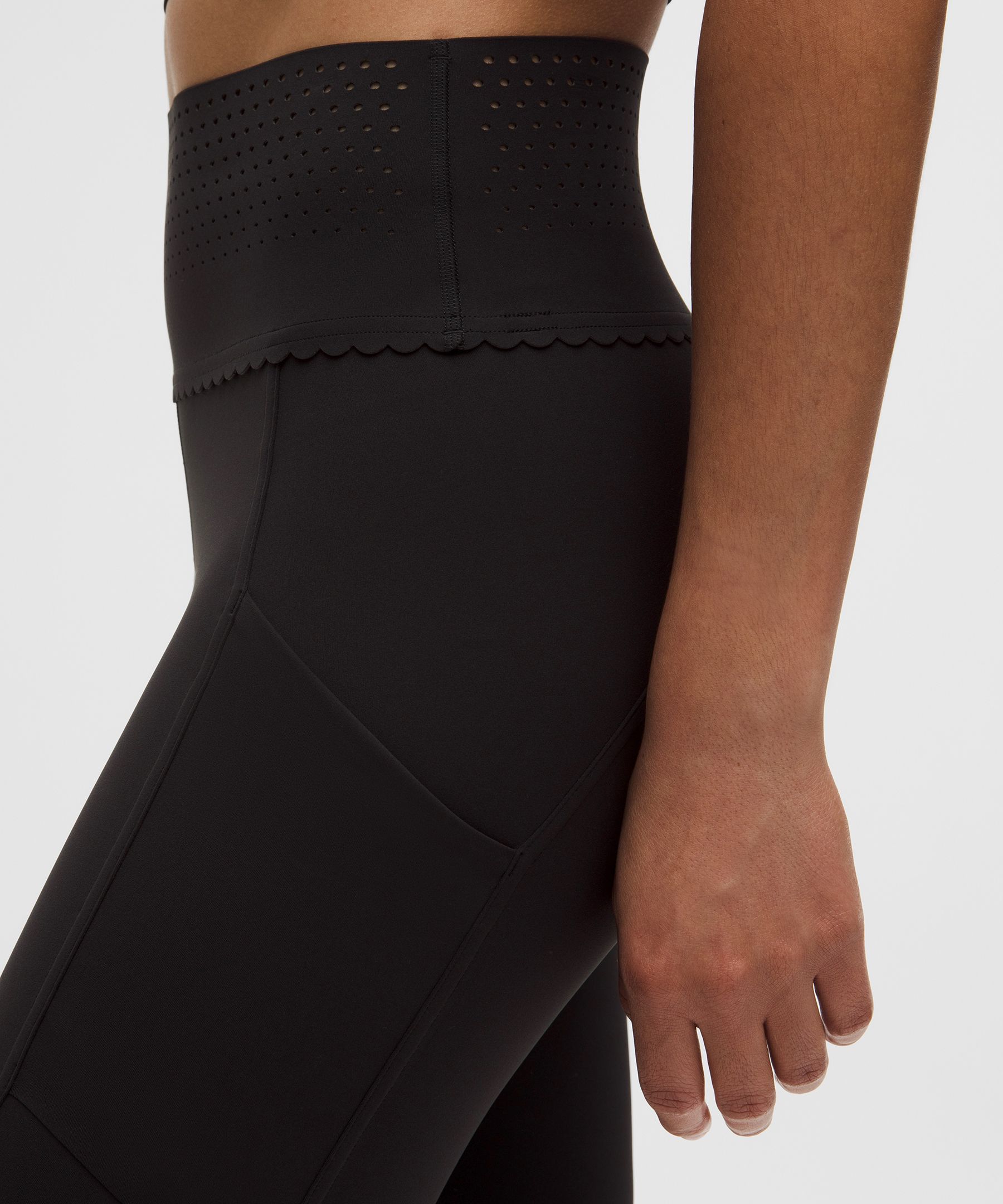 Ventilated Tennis Tight 25"