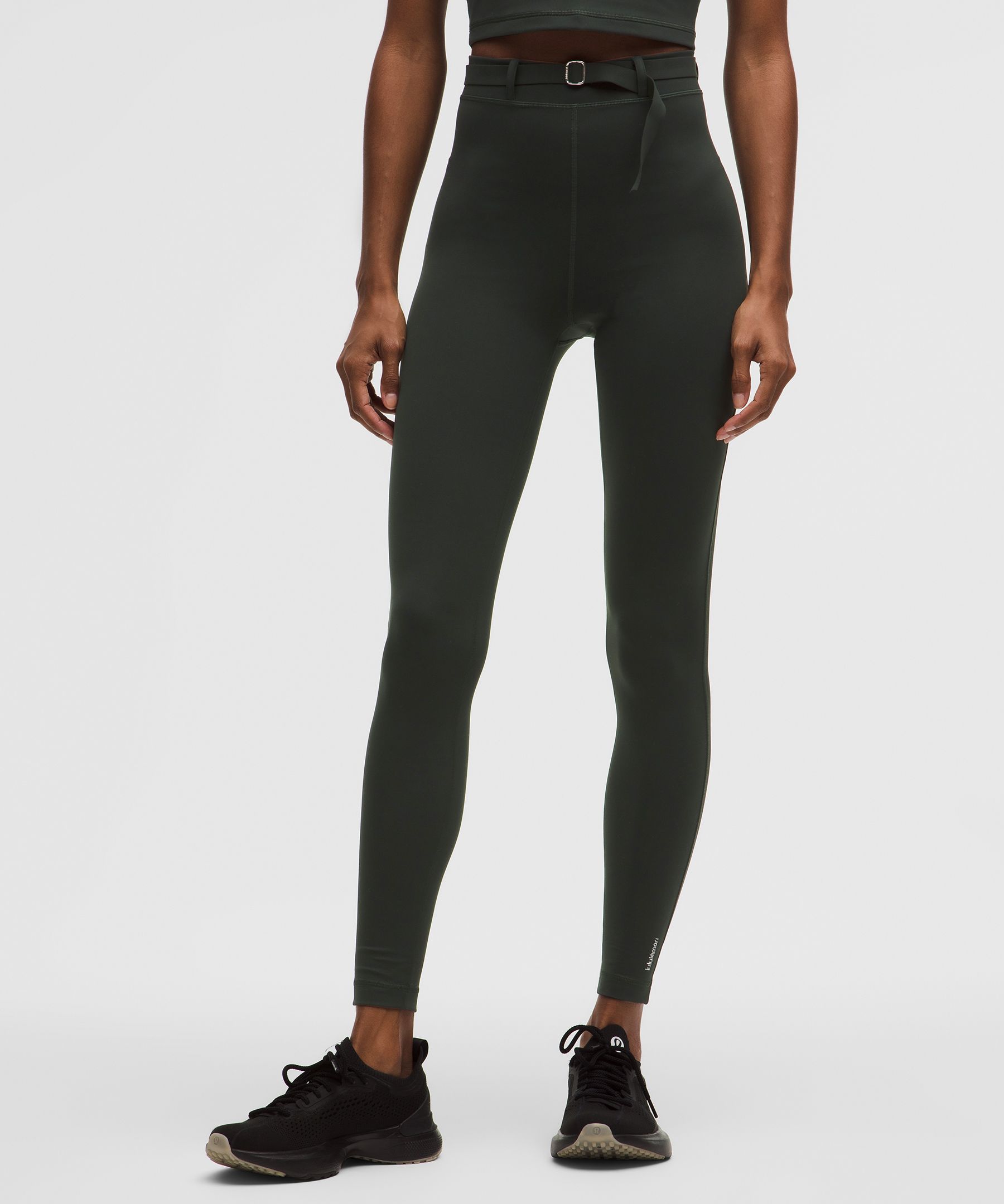 Leggings de talle superalto de tejido Everlux con cintur&oacute;n, 71&nbsp;cm