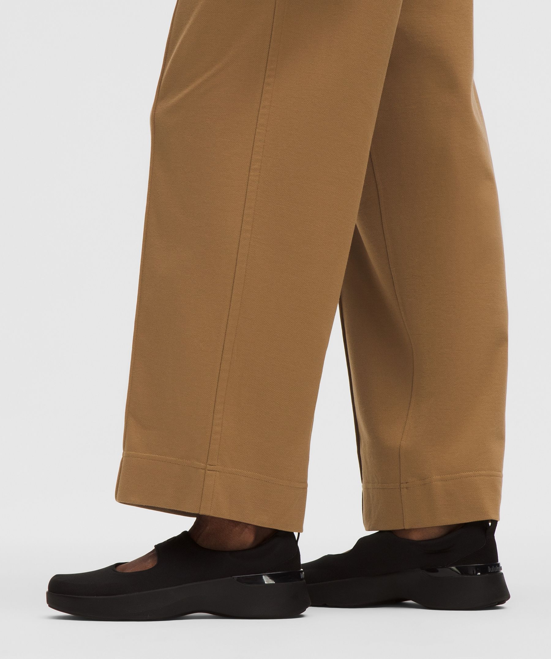 Brushed Twill Mid-Rise Straight-Leg Pant