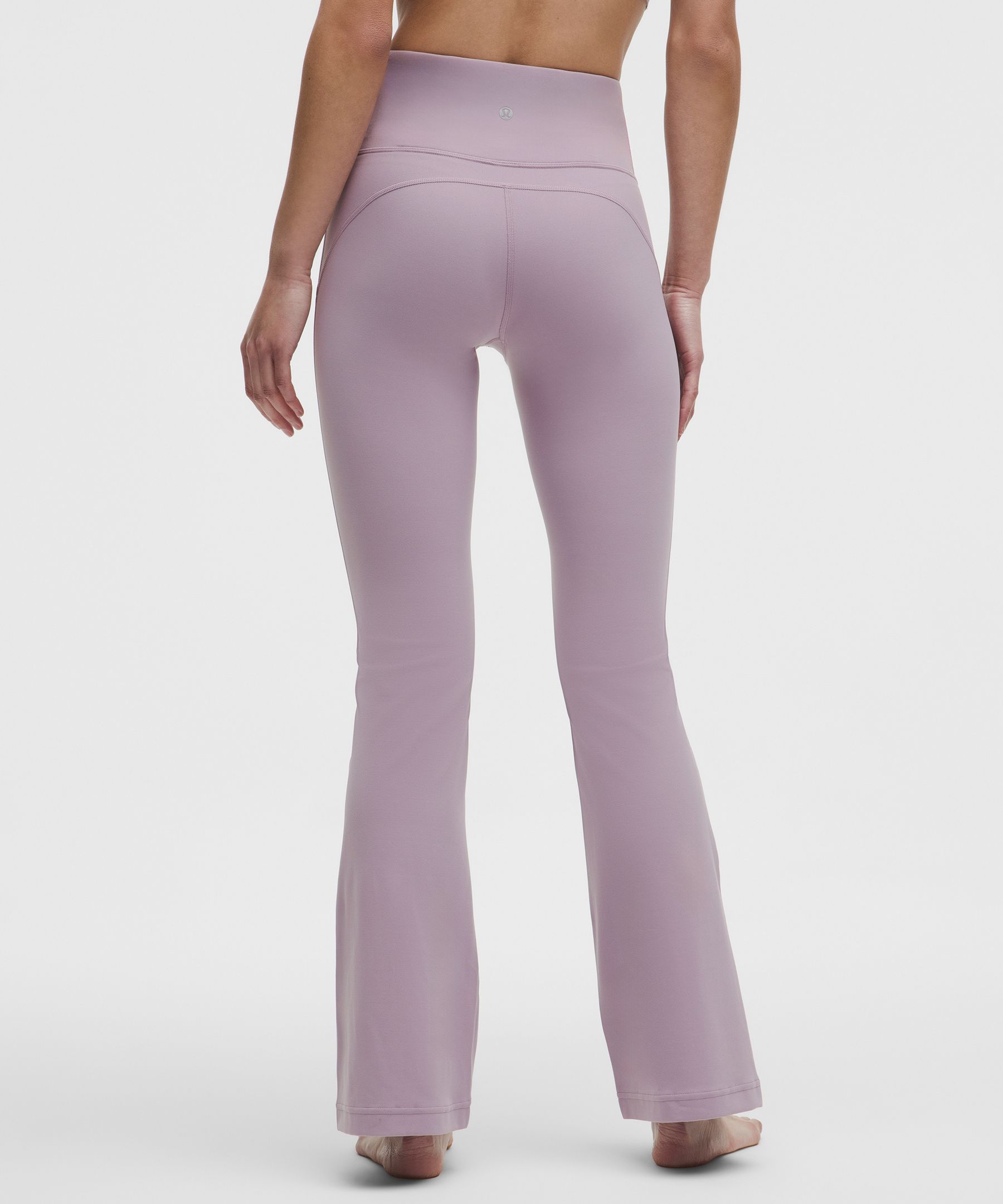 【lululemon】新品スーパーハイライズ フレアパンツ Nulu レギュラー Groove Nulu スーパーハイライズ フレアパンツ *レギュラー | レギンス