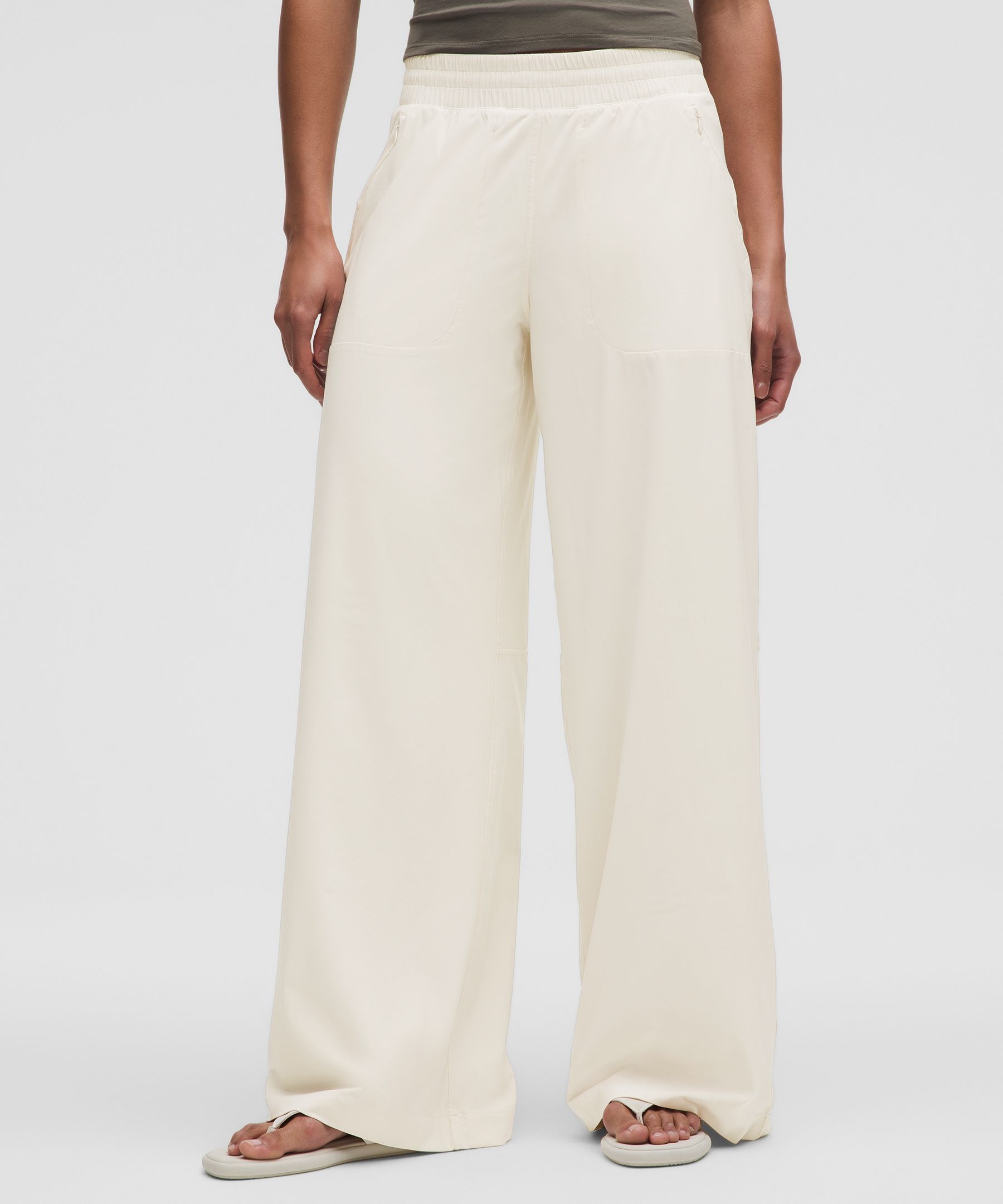 Swift Mid-Rise Wide-Leg Pant