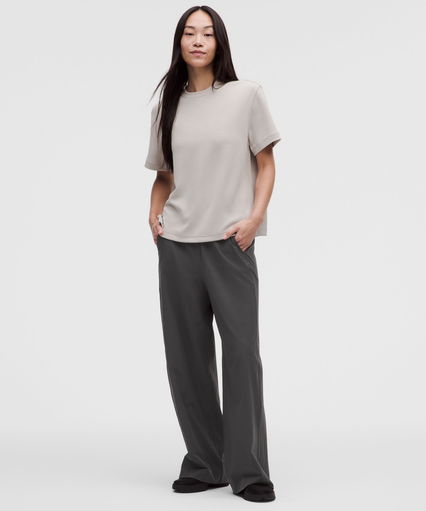 Stretch Woven ラッフルウエスト ワイドレッグパンツ *アジアフィット