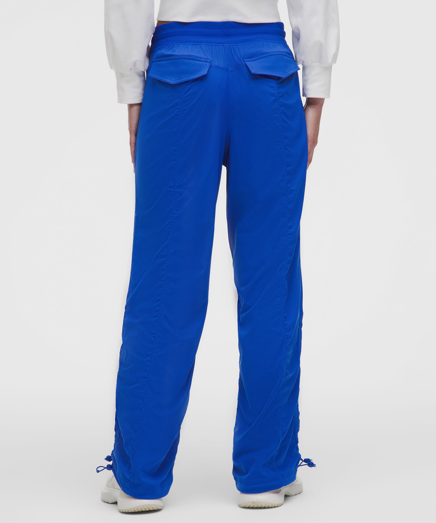 Dance Studio Relaxed-Fit Mid-Rise Pants *Asia Fit