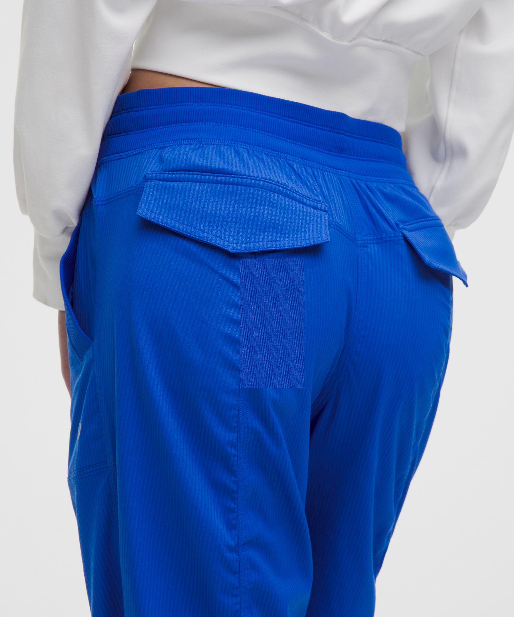 Dance Studio Relaxed-Fit Mid-Rise Pants *Asia Fit