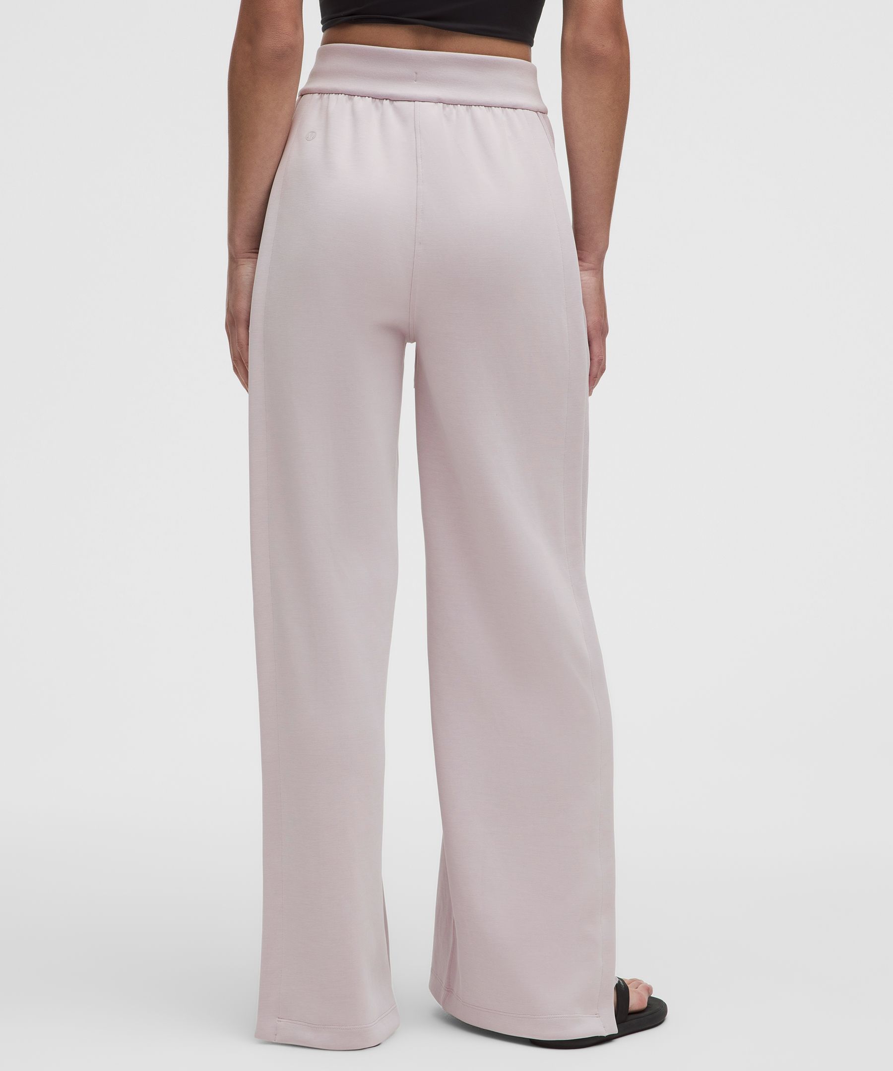 Contrast-Ribbed Softstreme High-Rise Wide-Leg Pants *Asia Fit