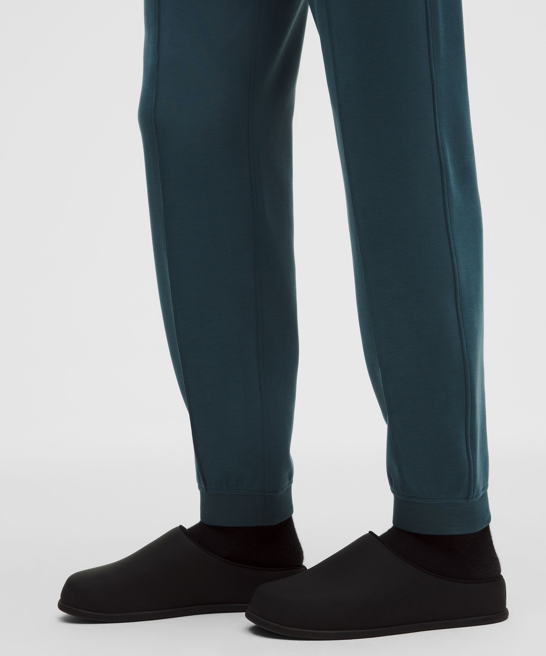 Lululemon Softstreme Classic-fit High-rise Jogger