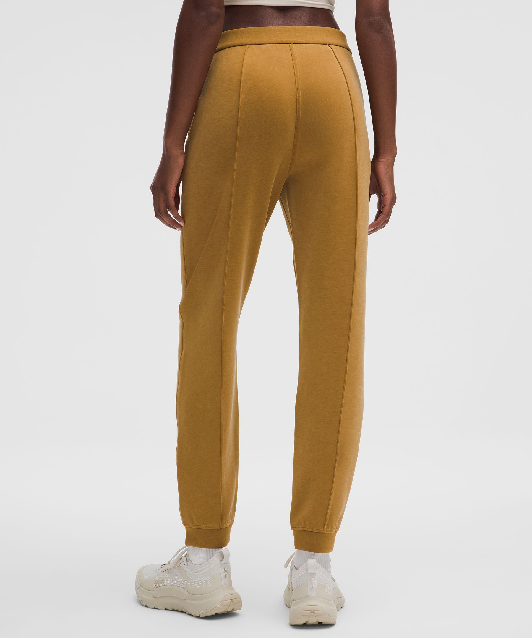 Softstreme Classic-Fit High-Rise Jogger | Women's Joggers