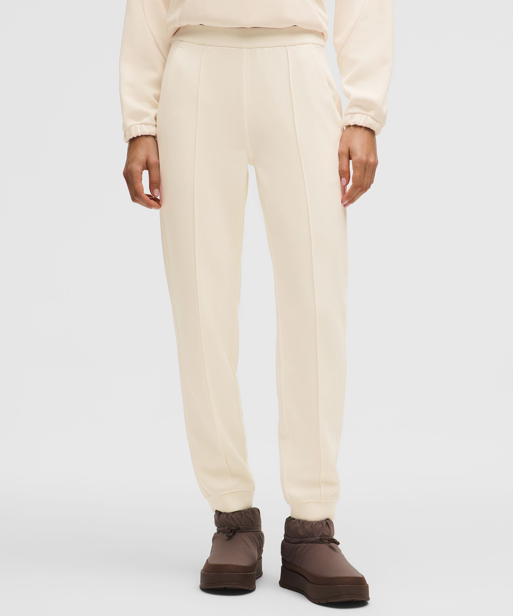 Softstreme Classic-Fit High-Rise Jogger