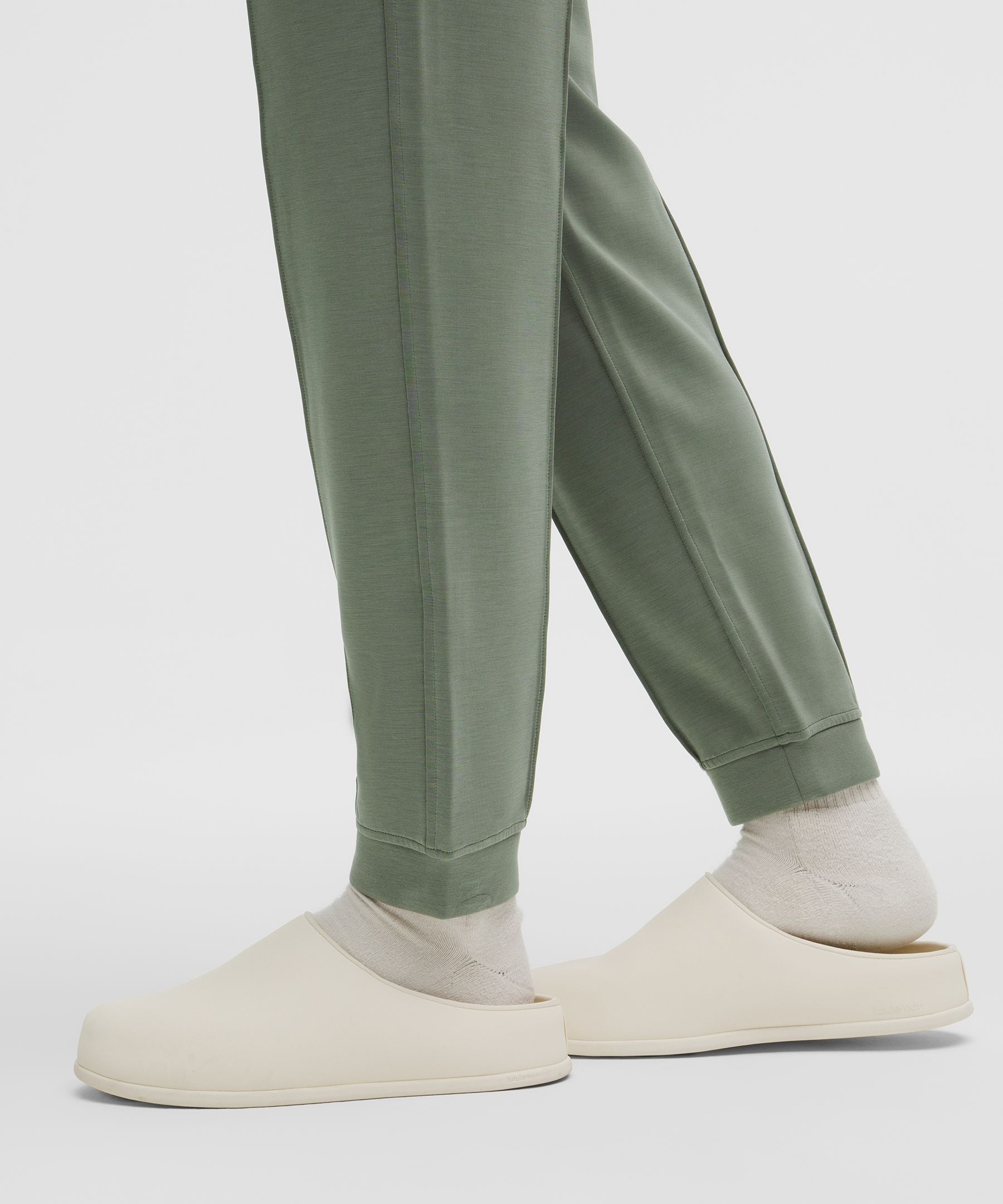 Softstreme Classic-Fit High-Rise Jogger