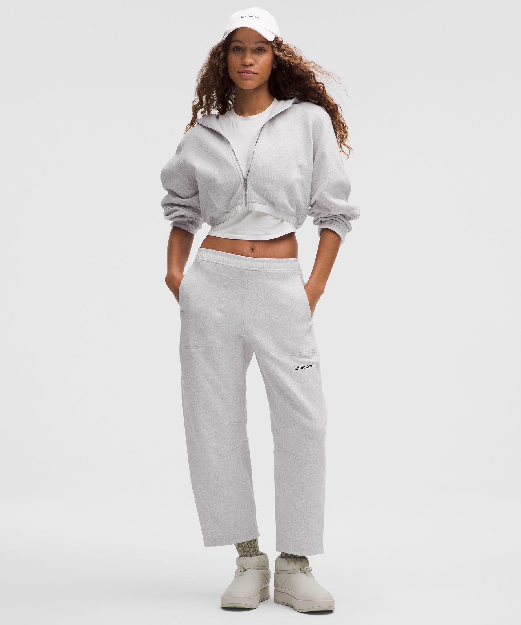 Loungeful Barrel-Leg High-Rise Cropped Pant