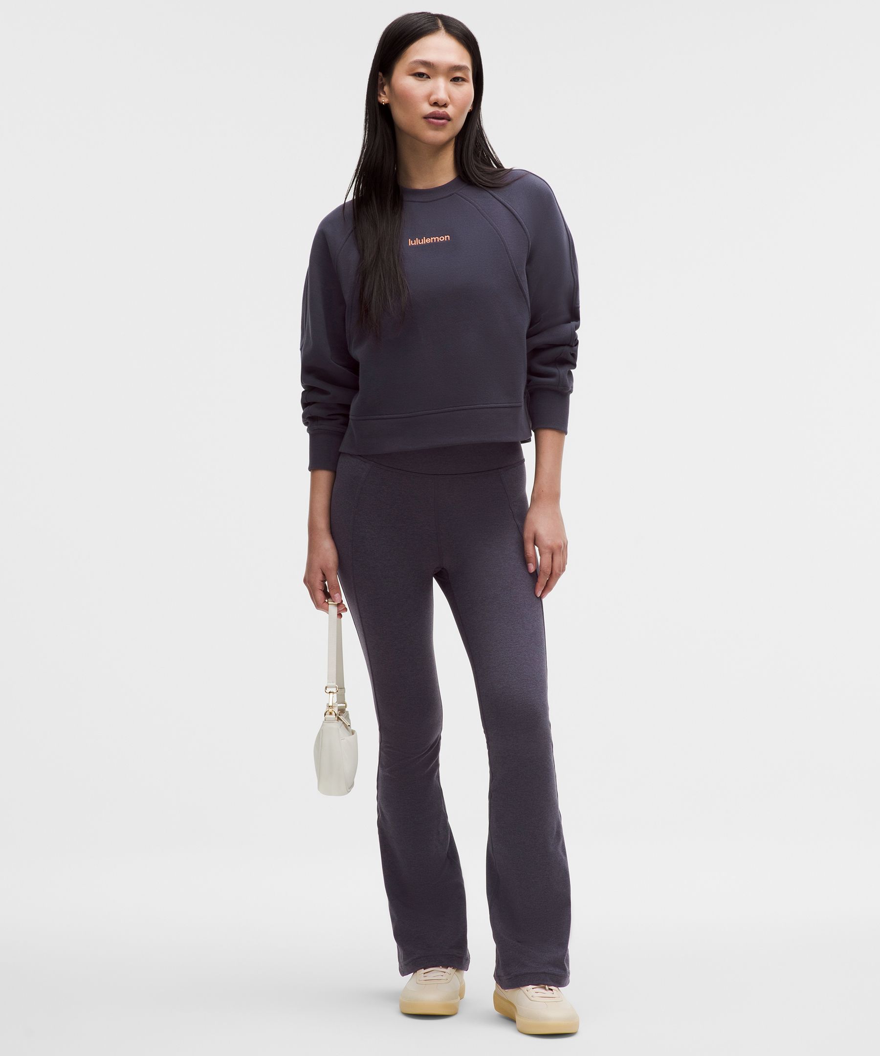 ニューイヤー Softy Suedey ハイライズ スプリットヘム フレアパンツ