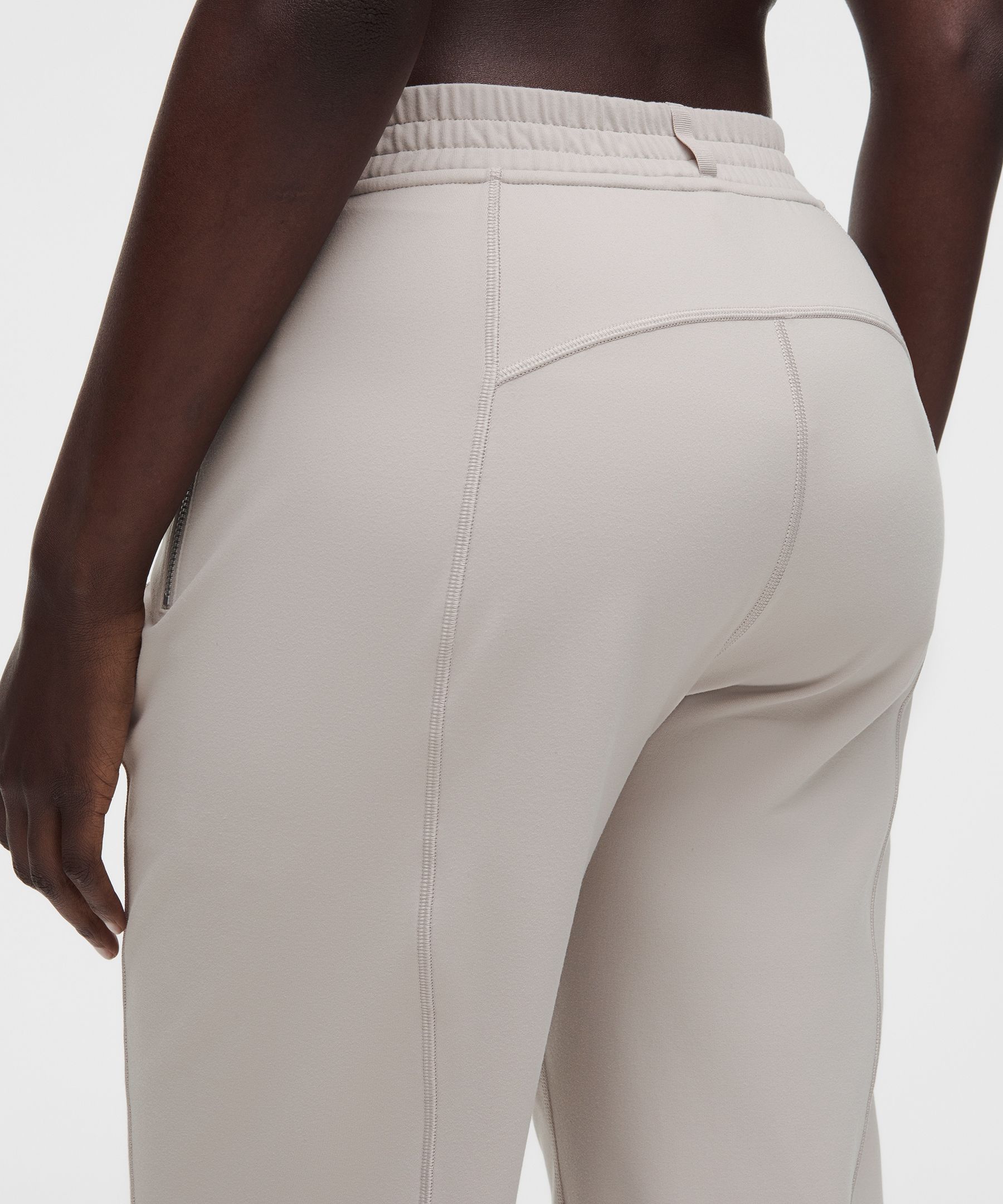 Define Mid-Rise Track Pant *Luon