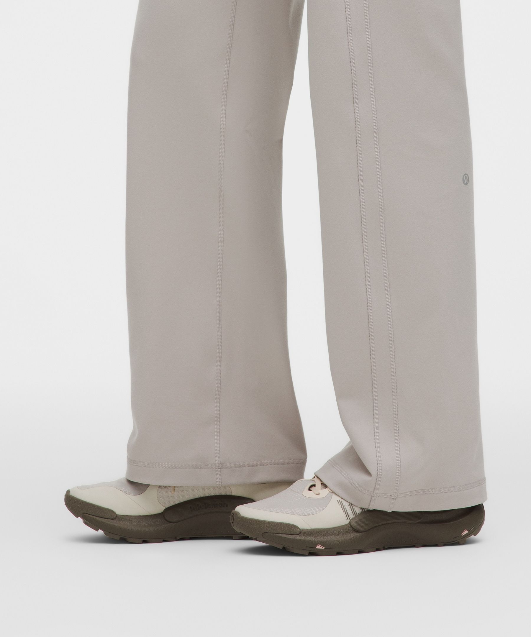 Define Mid-Rise Track Pant *Luon
