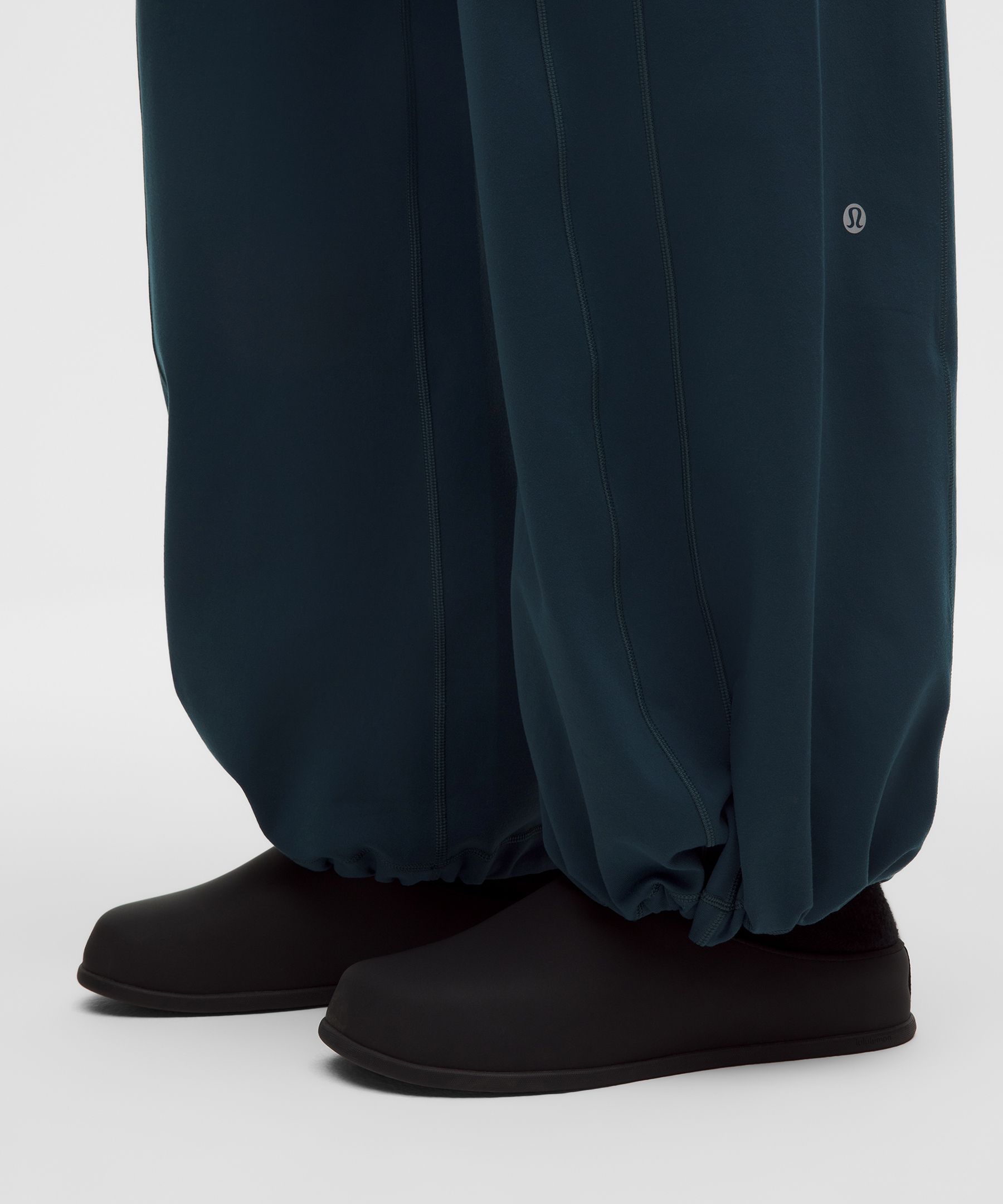 Lululemon Define High-rise Wide-leg Pant