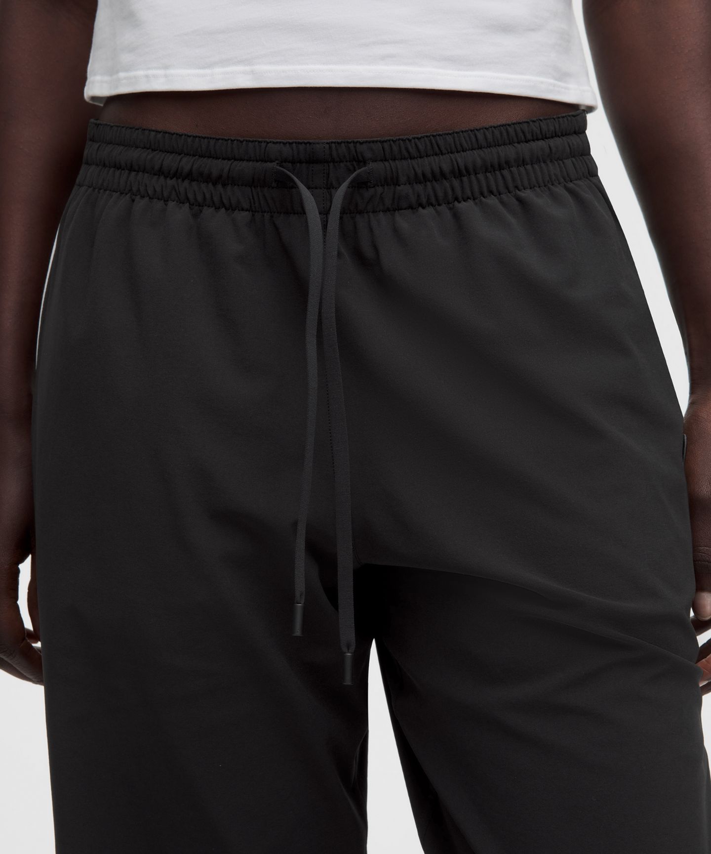 Женские брюки Lululemon Court Rival Wide-Leg Track Pant Regular *Stitched Logo, цвет: Чёрный / Белый — фото 4