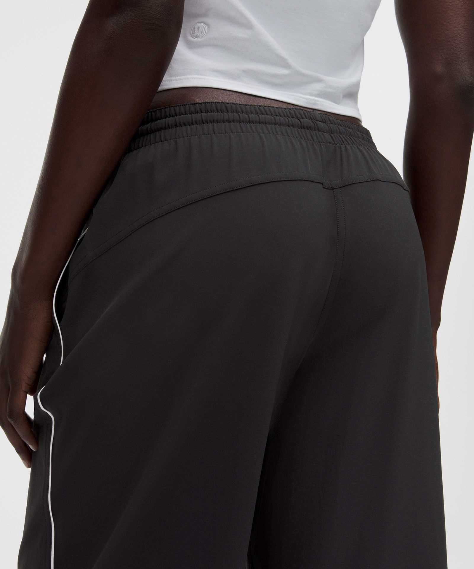 Женские широкие брюки Lululemon Court Rival — фото 7