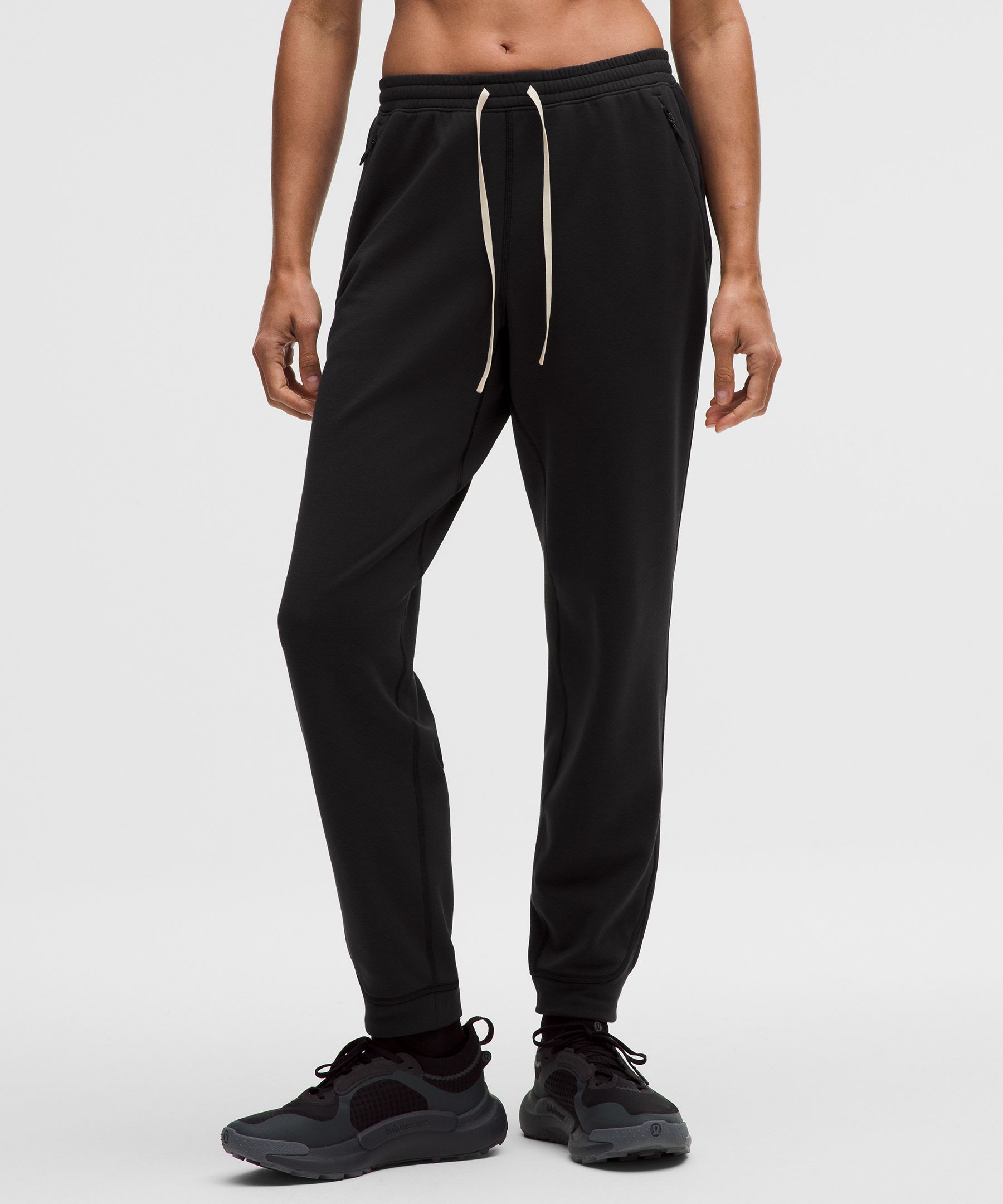 Textured Fleece High-Rise Jogger
