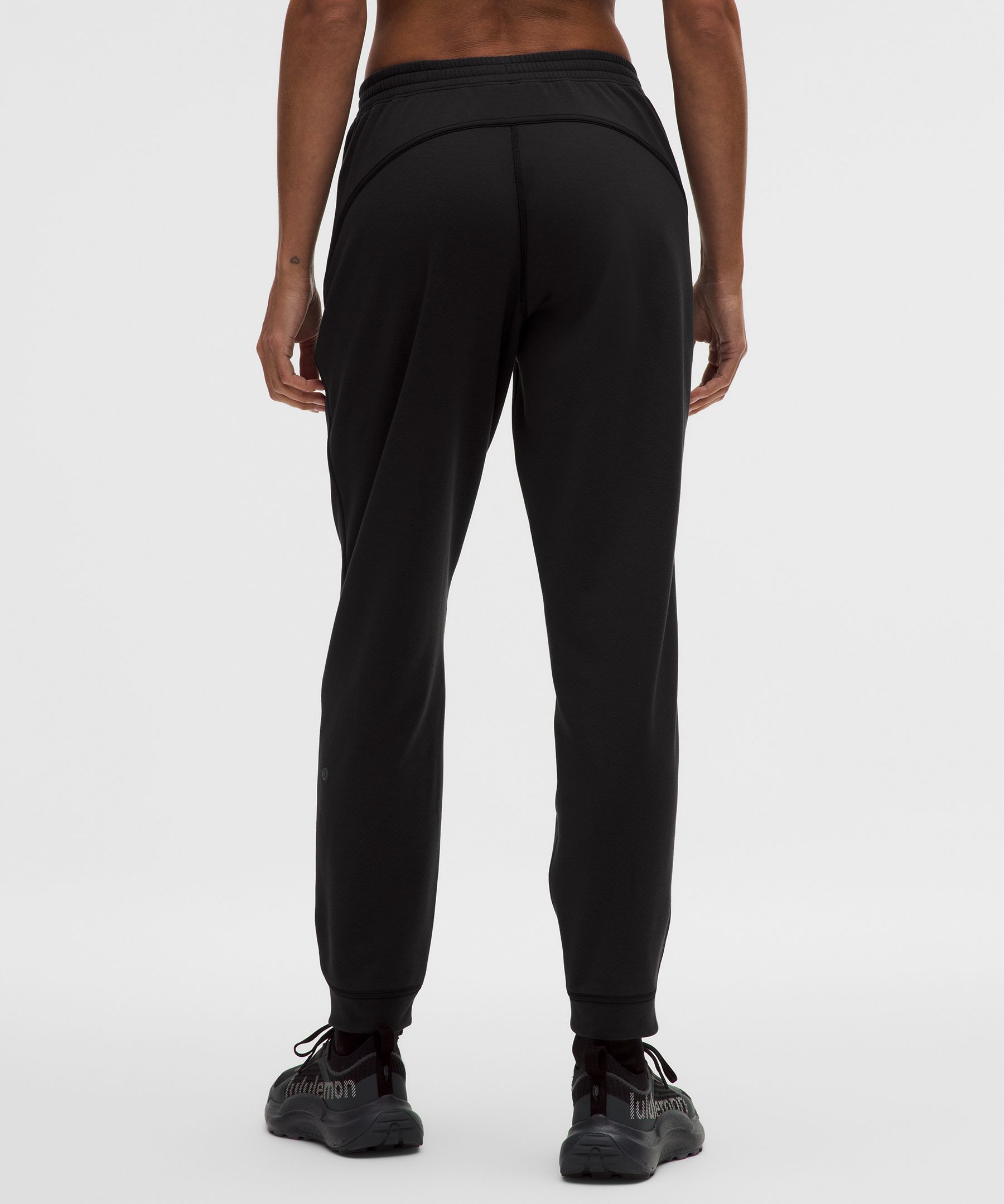 Textured Fleece High-Rise Jogger