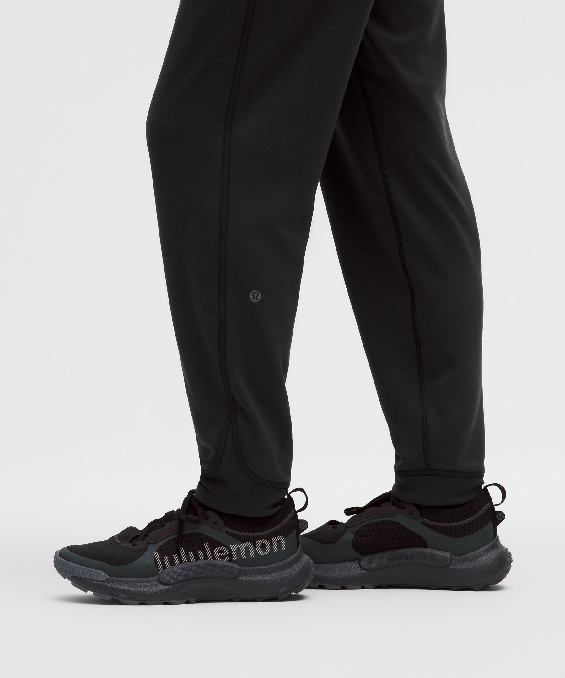 Textured Fleece High-Rise Jogger