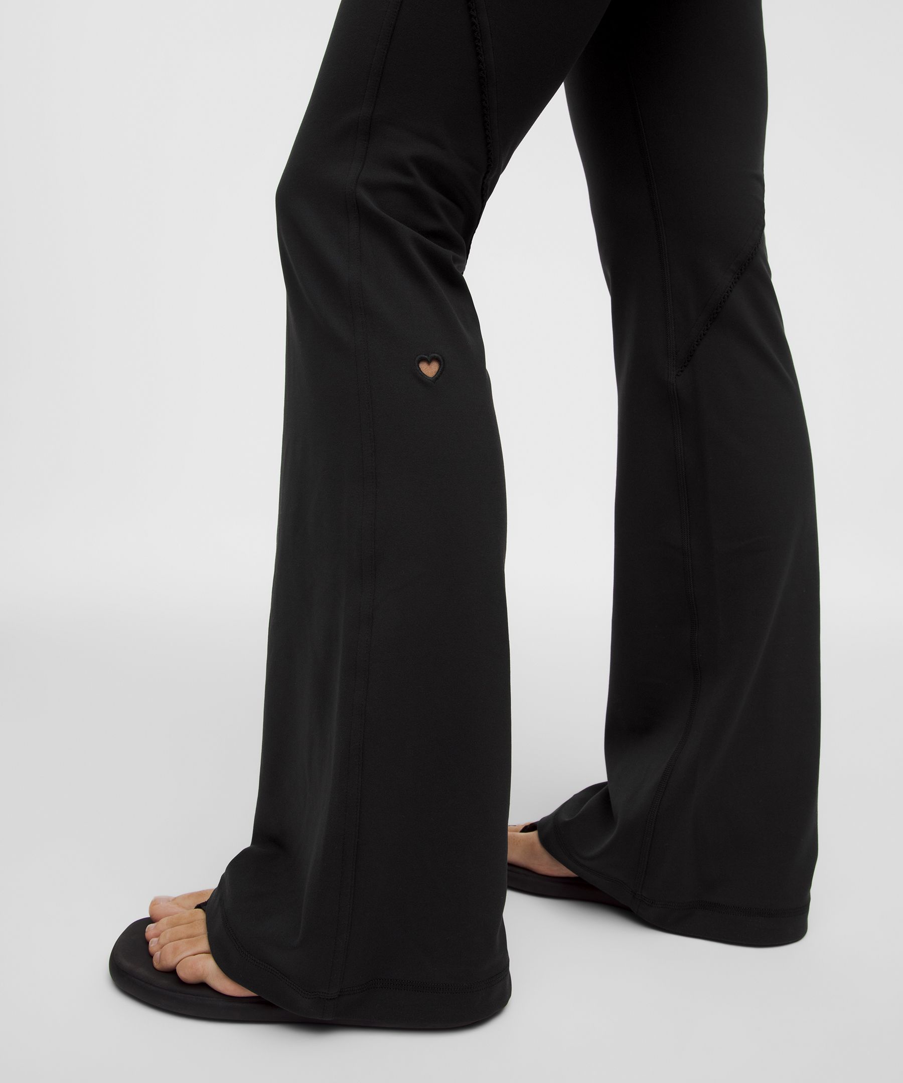 Groove No Line High-Rise Flared Pant *Heart