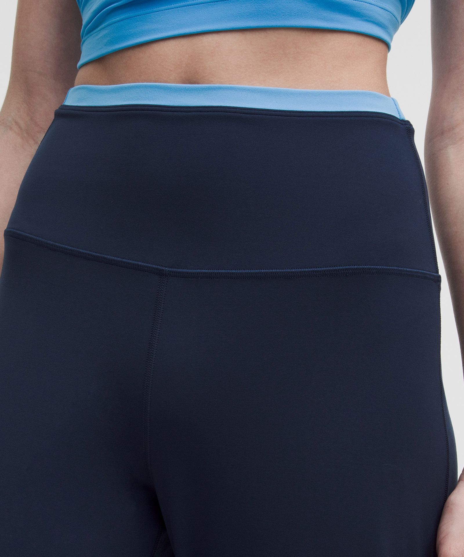 Женские брюки Lululemon Align с высокой посадкой и разрезом — фото 4