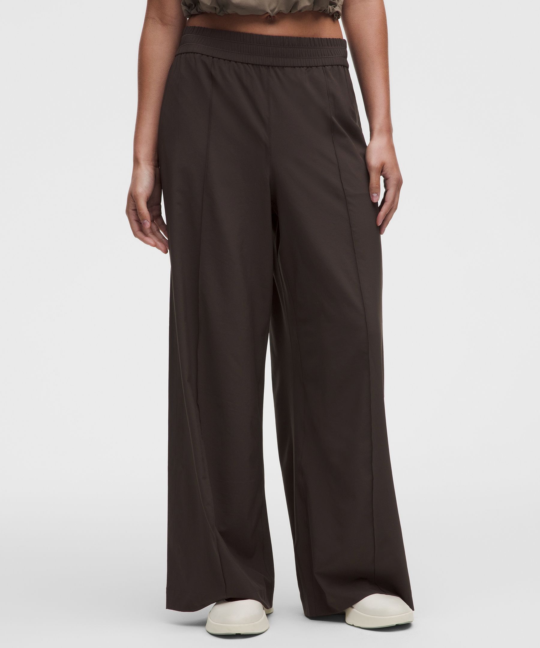 Breezily Mid-Rise Pant