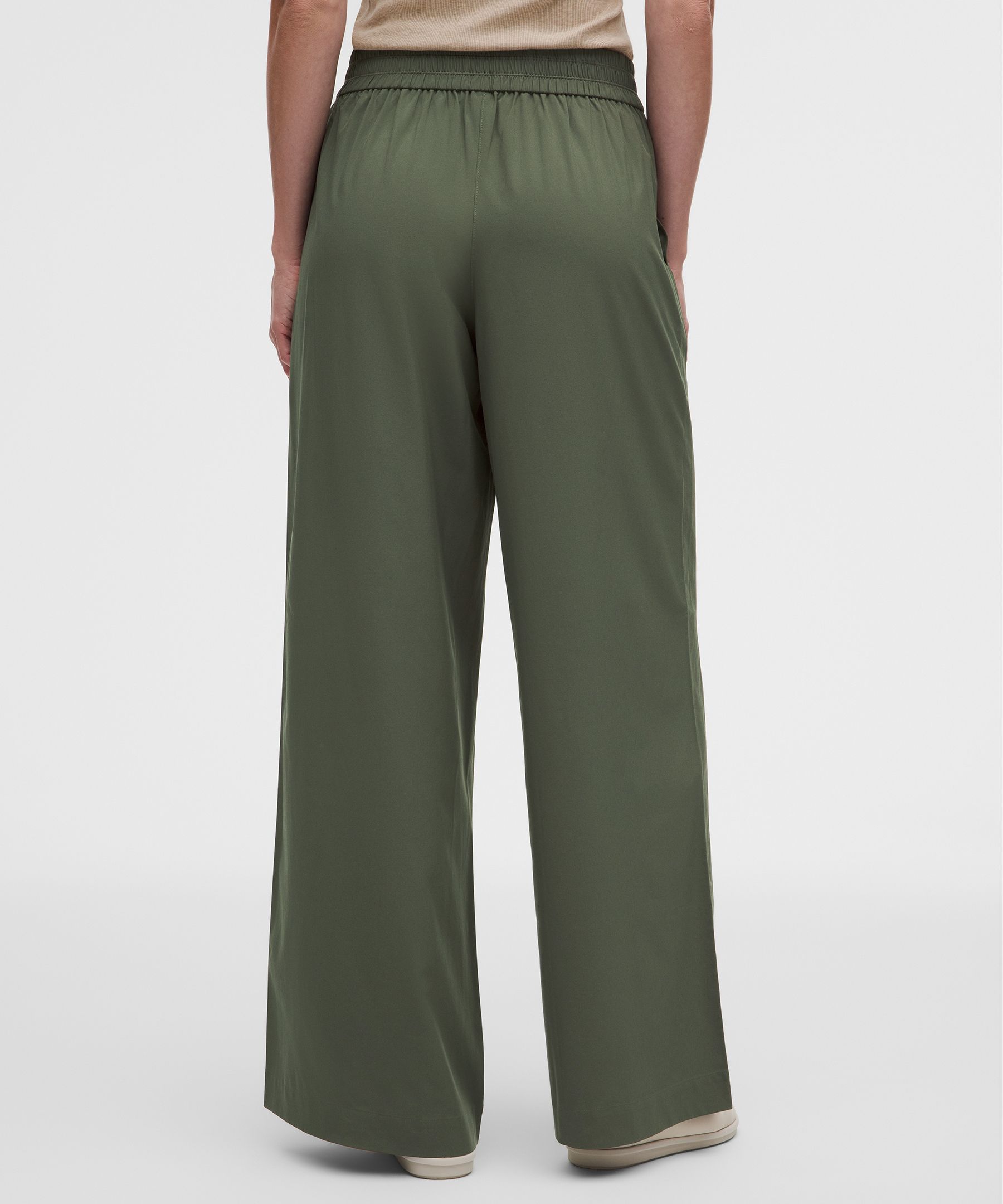 Breezily Mid-Rise Pant