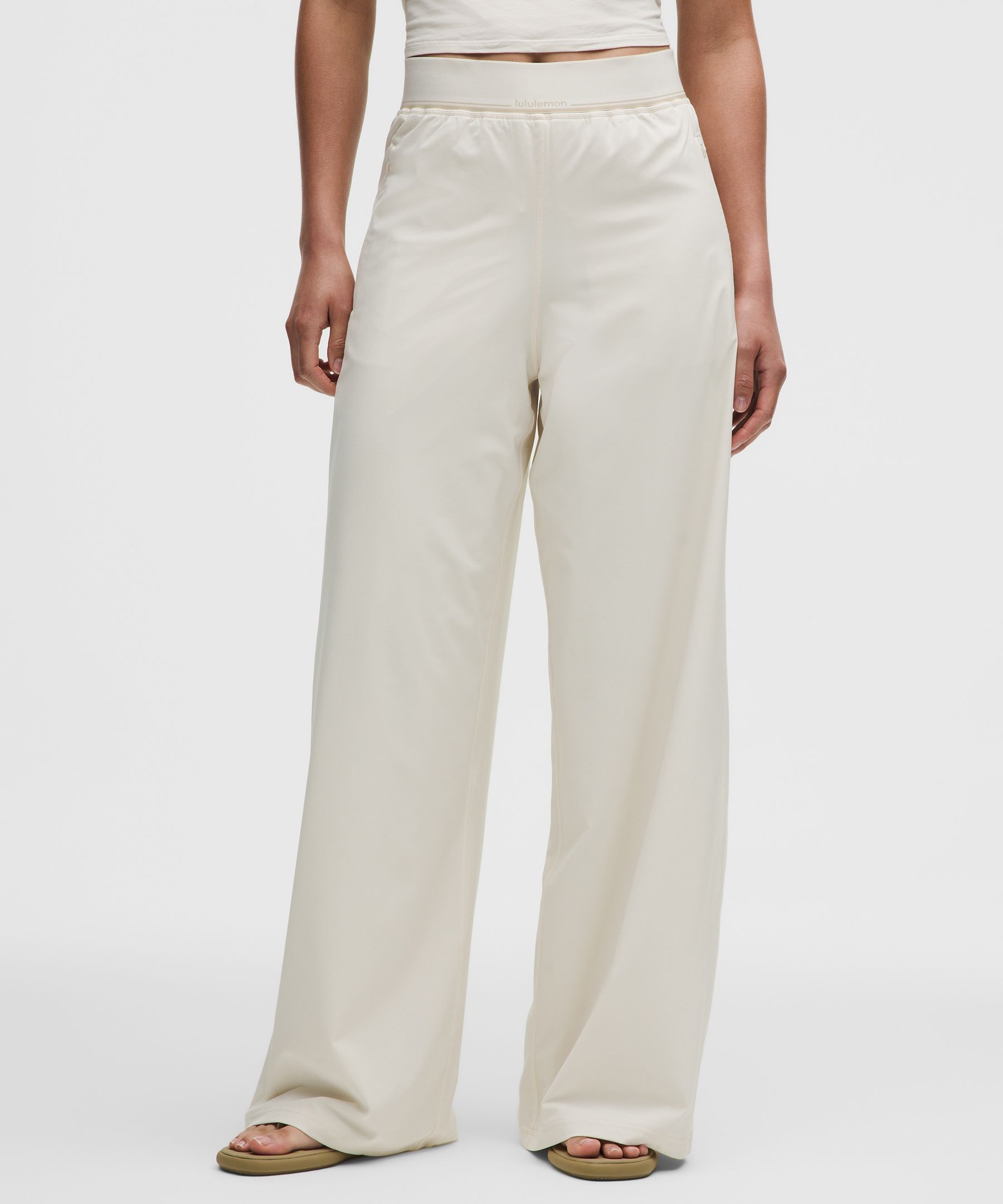 Swift High-Rise Wide-Leg Pant