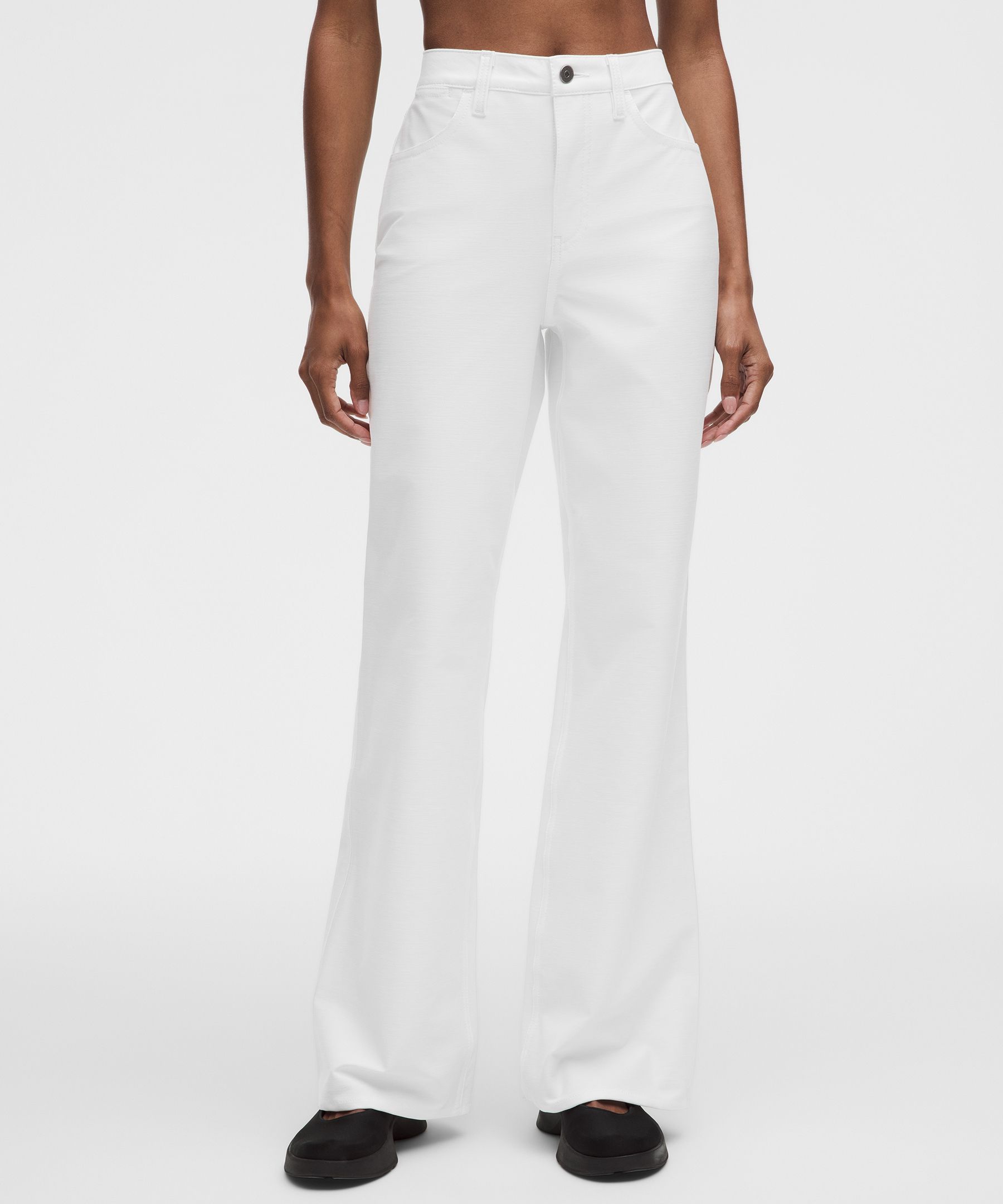 EasyFive High-Rise Subtle-Flare Pant