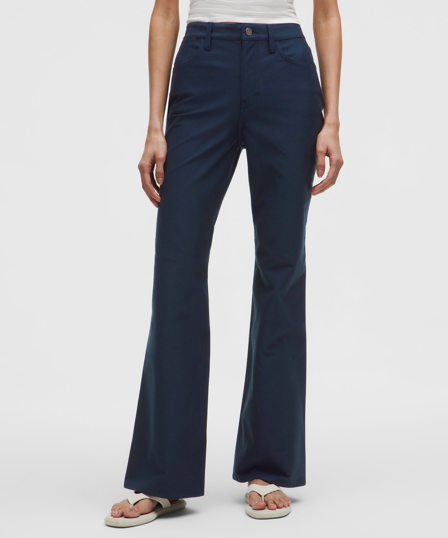 EasyFive High-Rise Subtle-Flare Pant *Tall