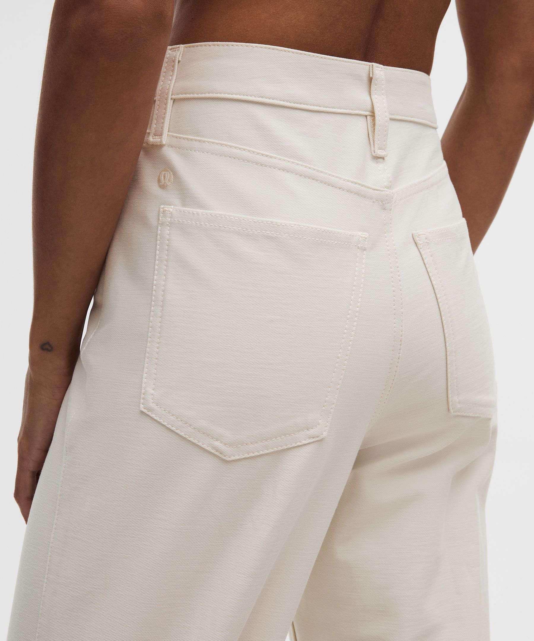 EasyFive High-Rise Subtle-Flare Pant *Tall