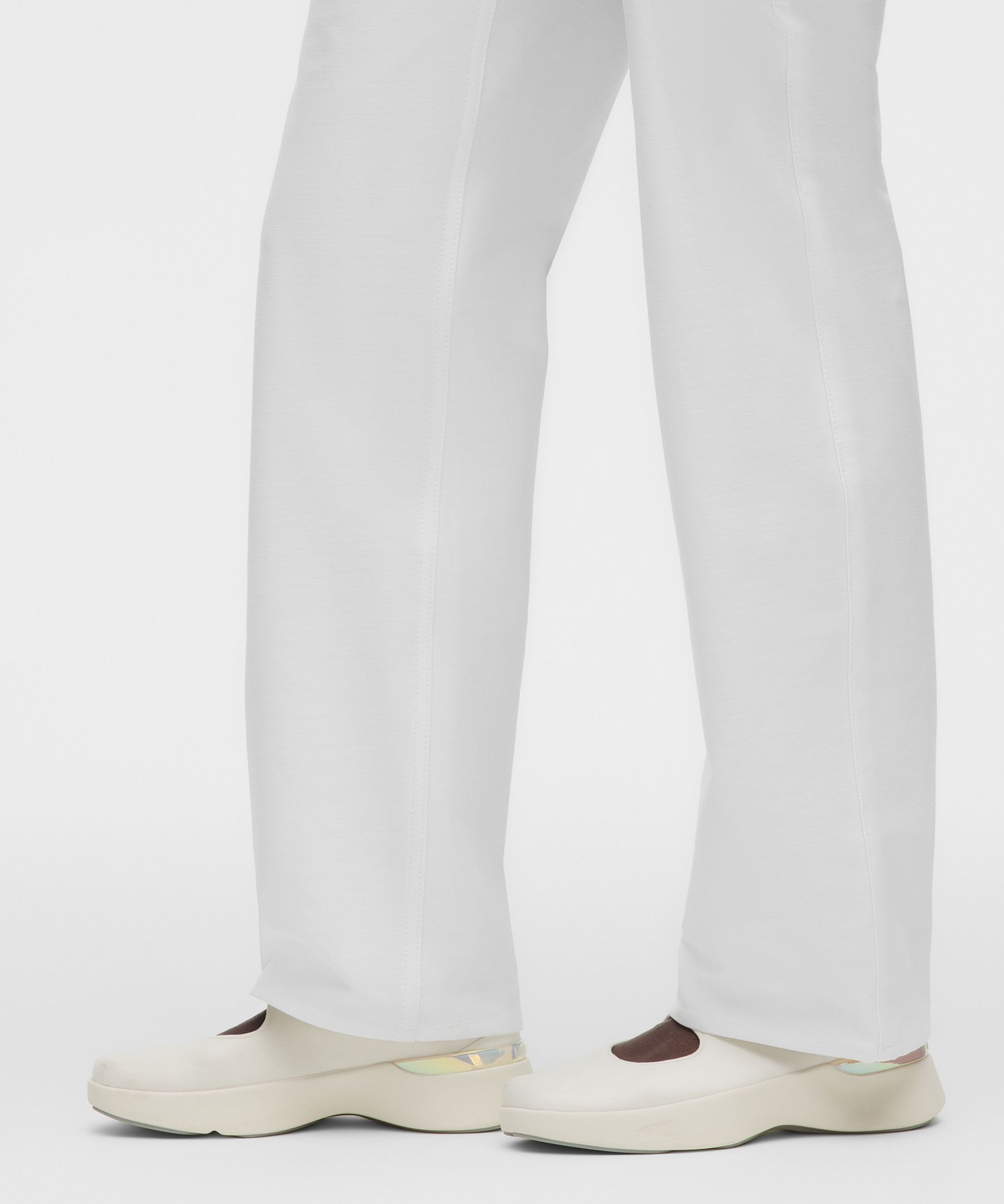 EasyFive Mid-Rise Relaxed-Straight Pant