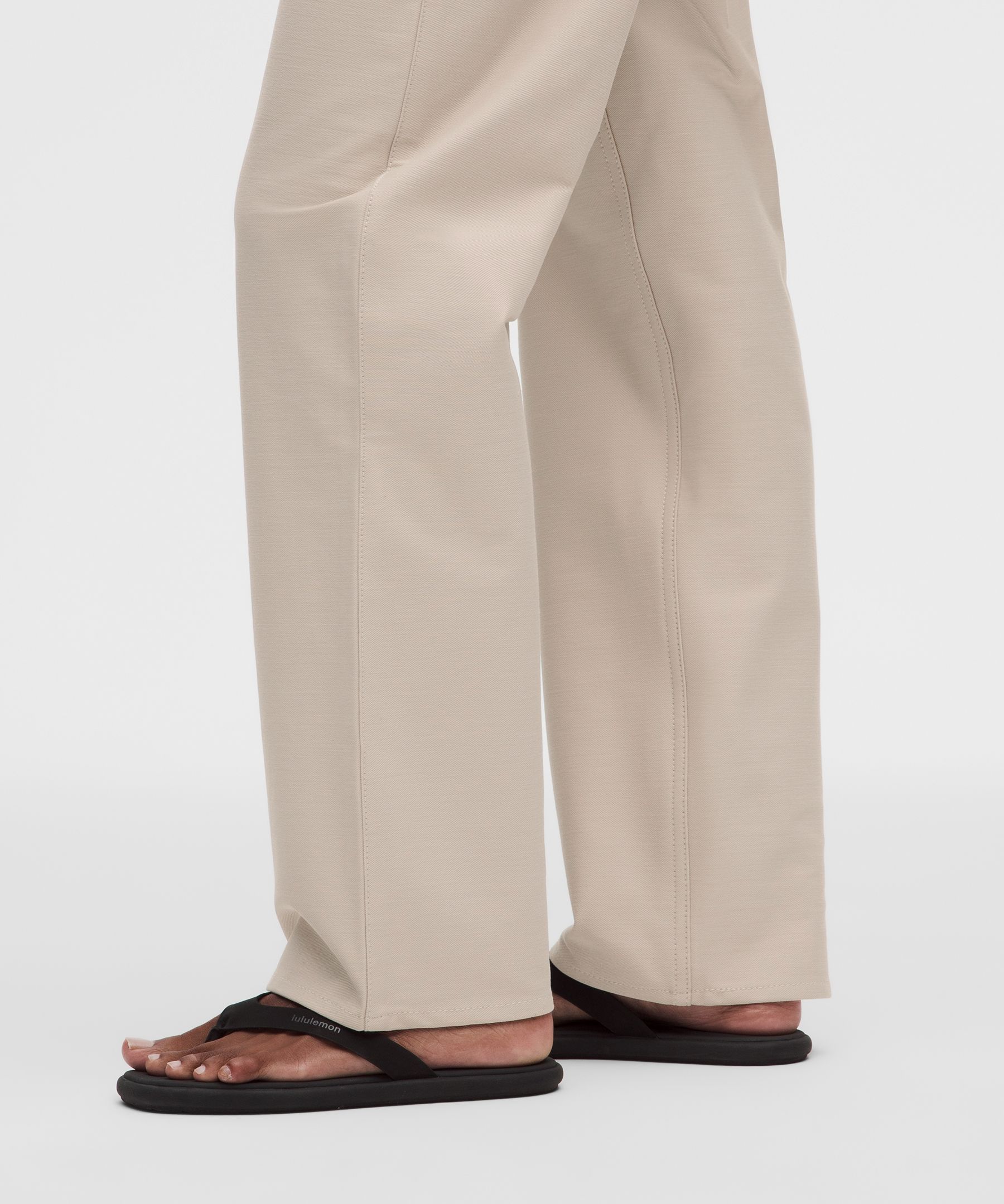 EasyFive Mid-Rise Relaxed-Straight Pant
