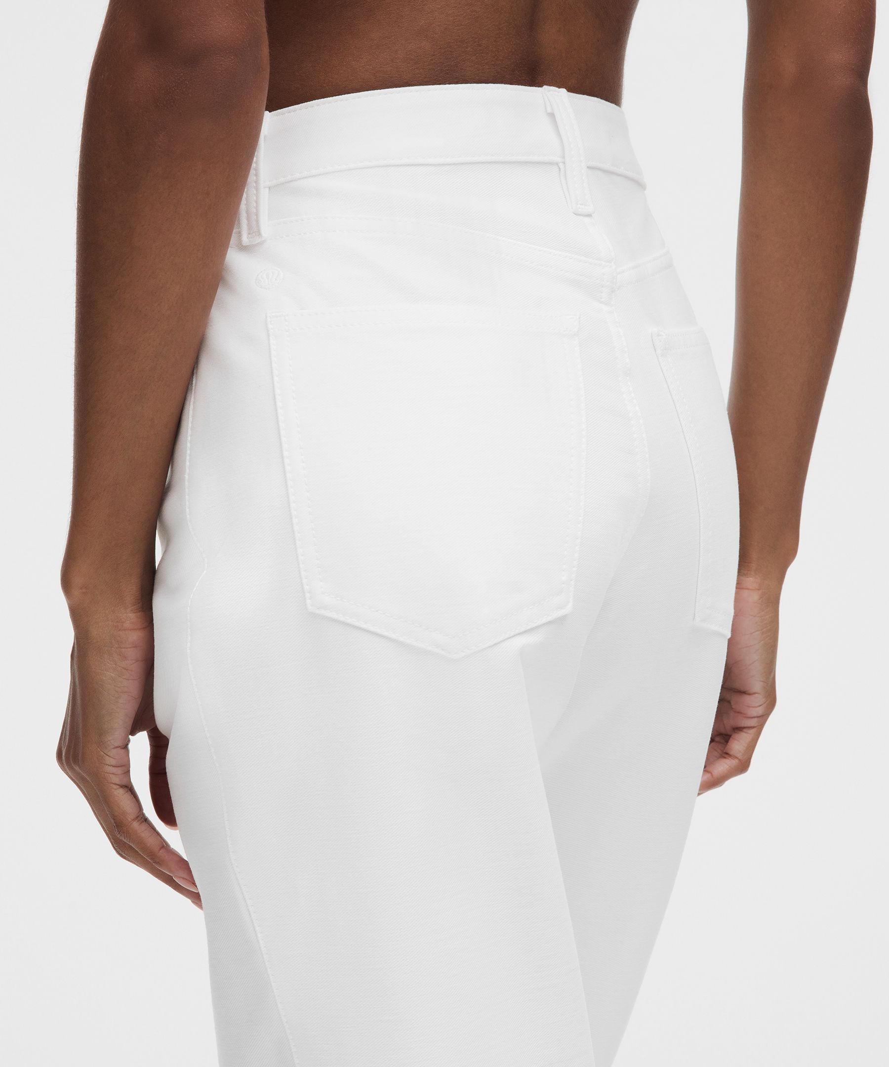 EasyFive High-Rise Subtle-Flare Pant
