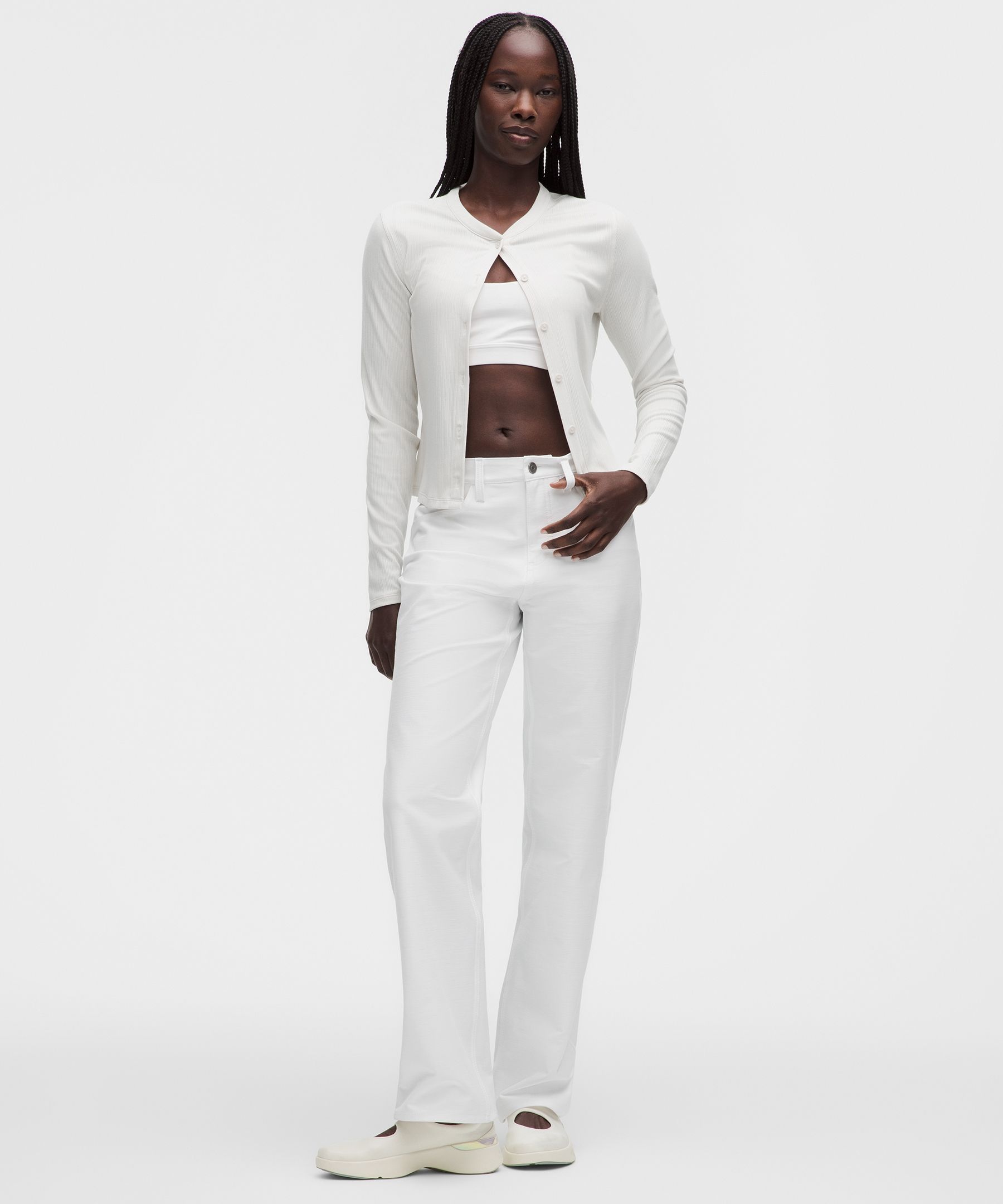 EasyFive Mid-Rise Relaxed-Straight Pant *Short